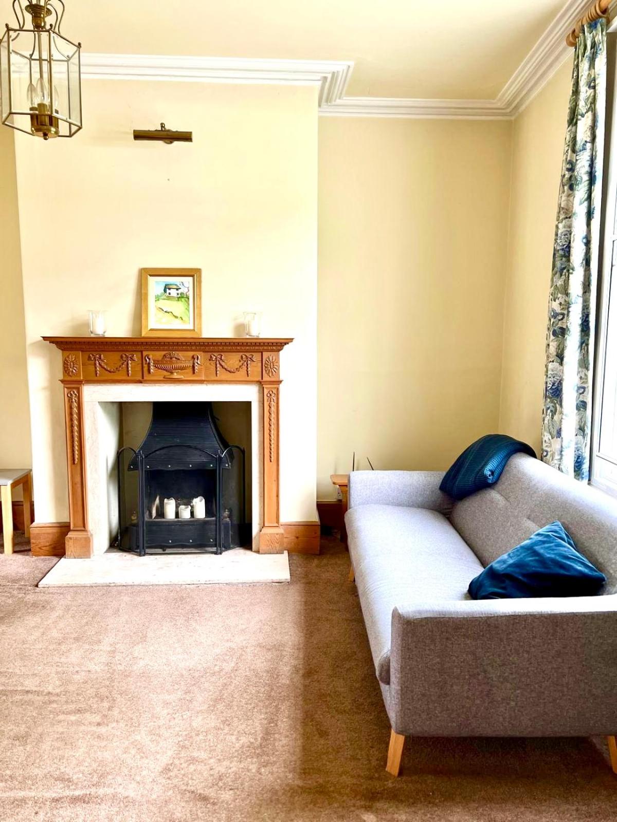 Oxford Vacations - Historic Manor house in city - Property Image 17