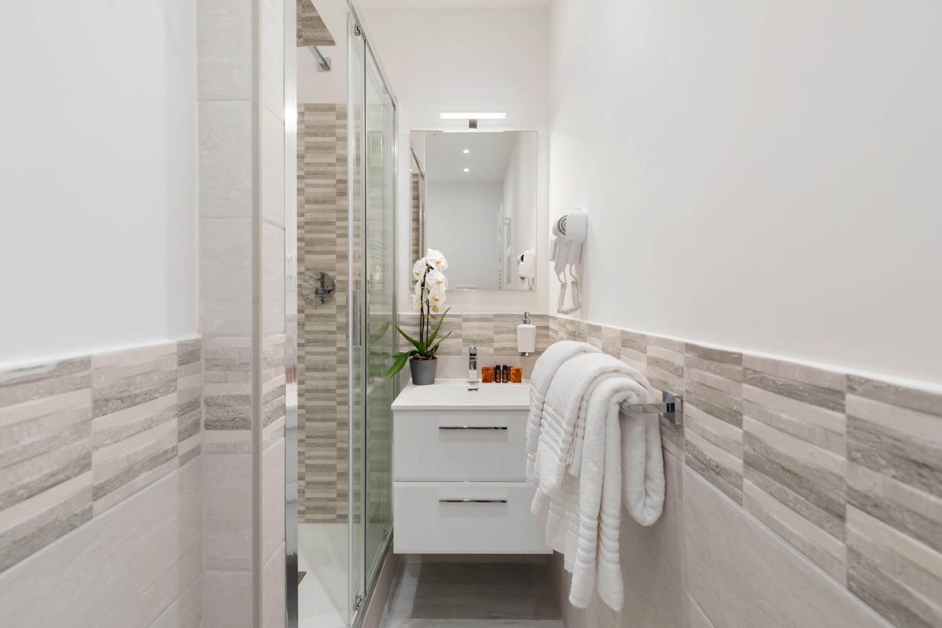 Clodio Welcome - 5 camere arredate con bagno interno - zona comune - condizionatori -