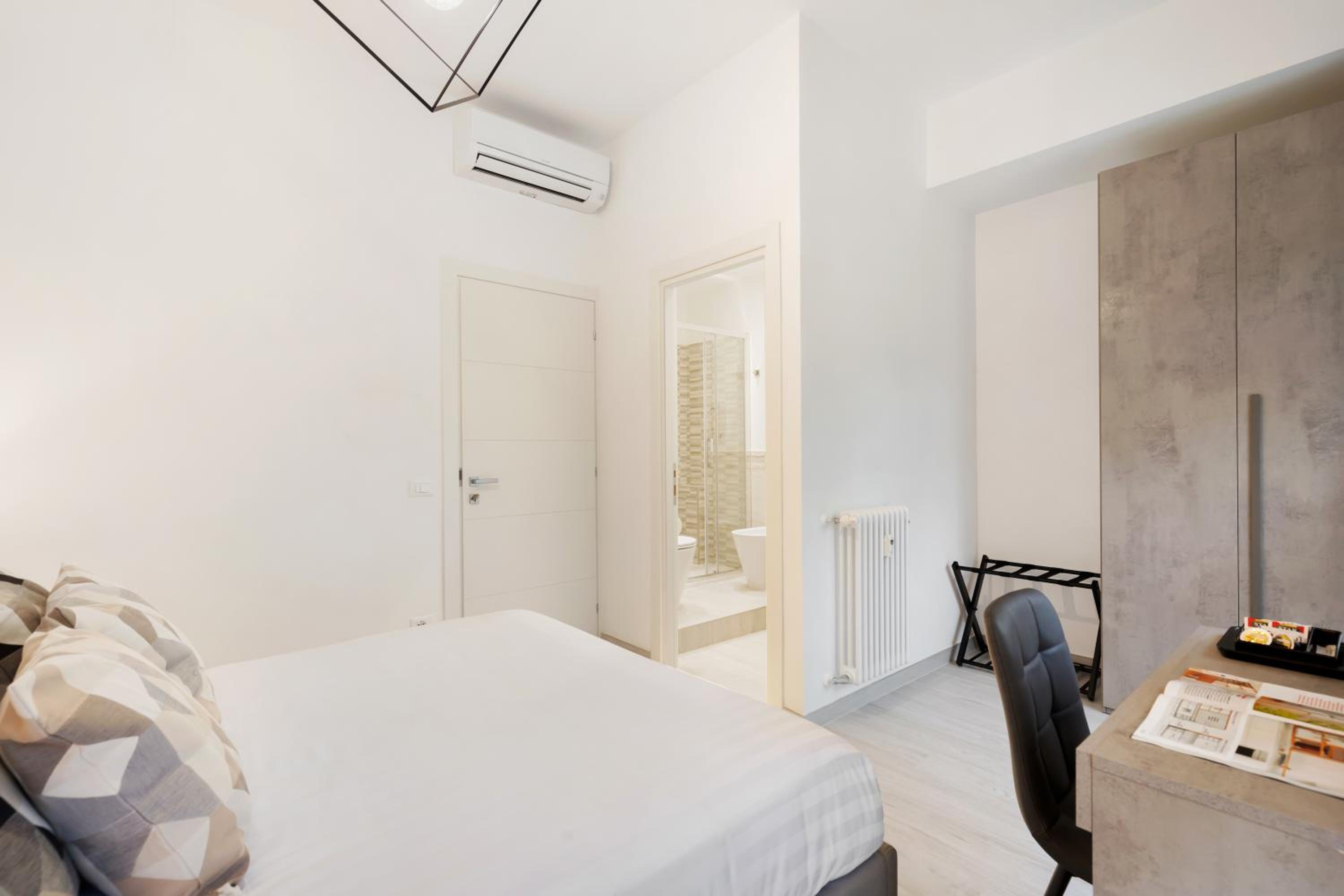 Clodio Welcome - 5 camere arredate con bagno interno - zona comune - condizionatori -