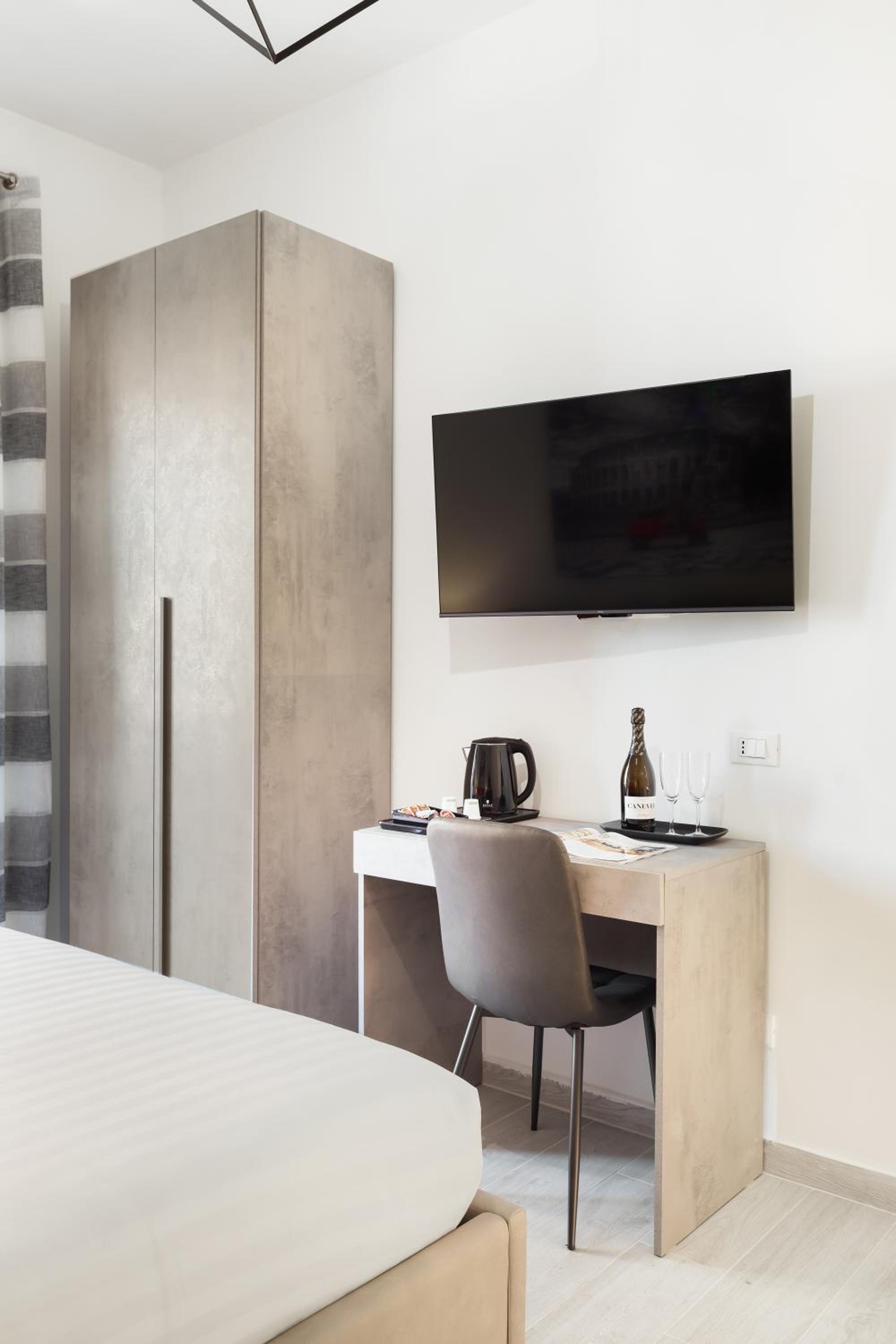 Clodio Welcome - 5 camere arredate con bagno interno - zona comune - condizionatori -