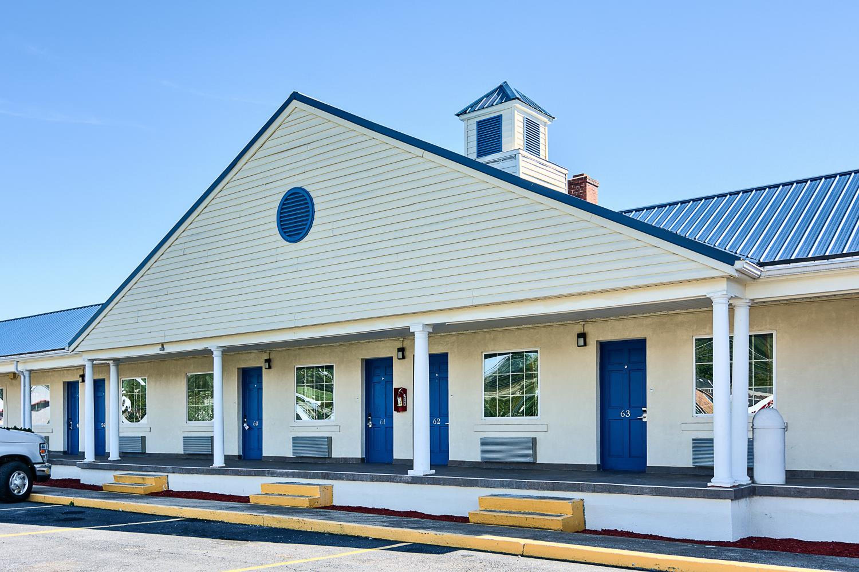 Motel 6-Harrisonburg, VA - South