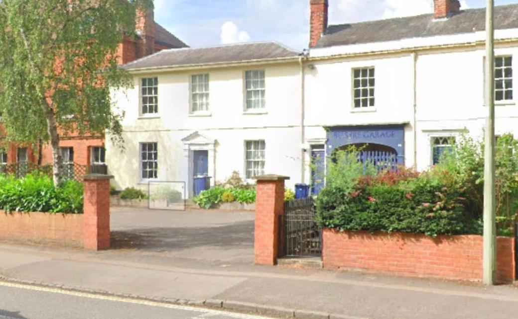 Oxford Vacations - Historic Manor house in city - Property Image 11