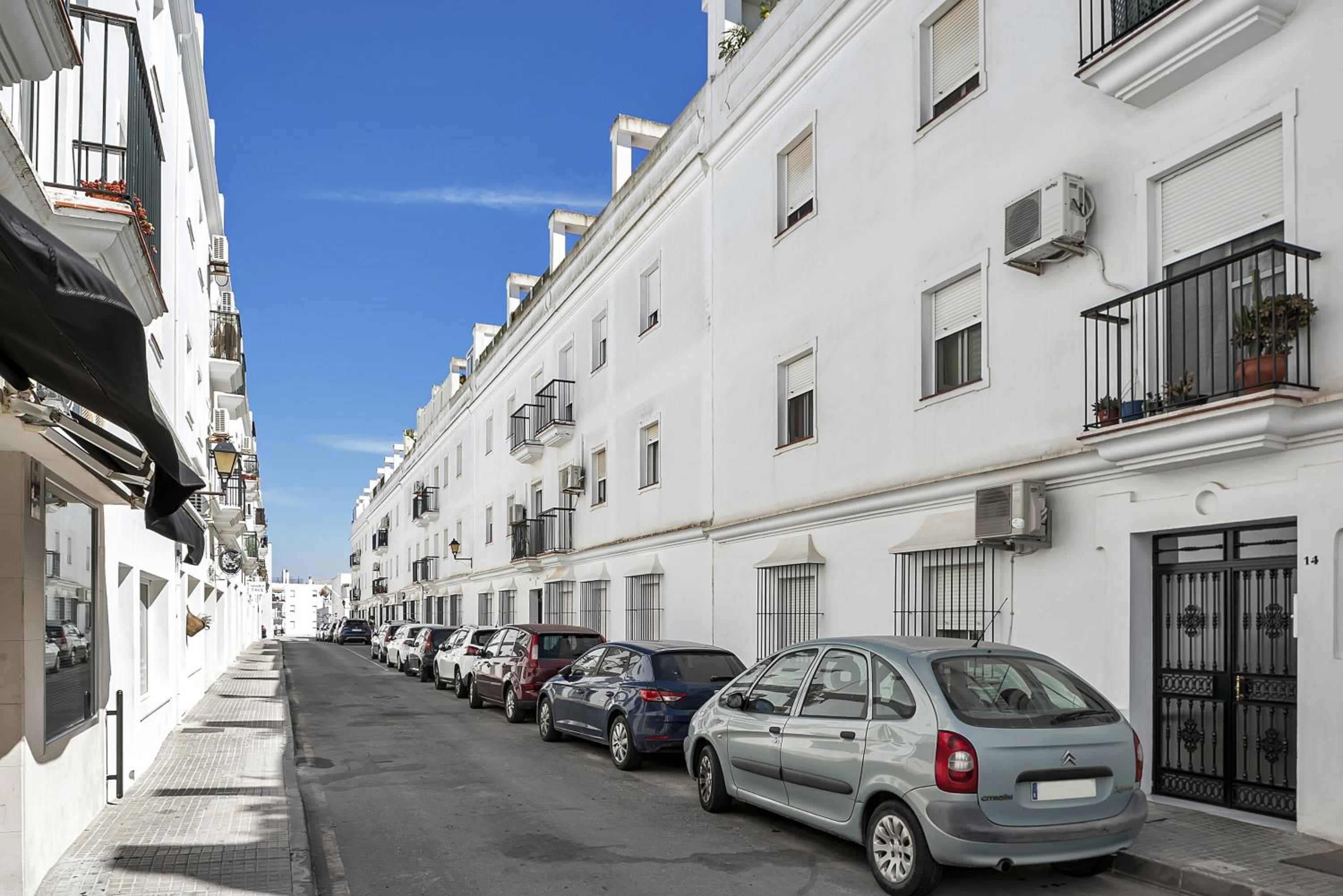 Perla de Cadiz bien ubicado
