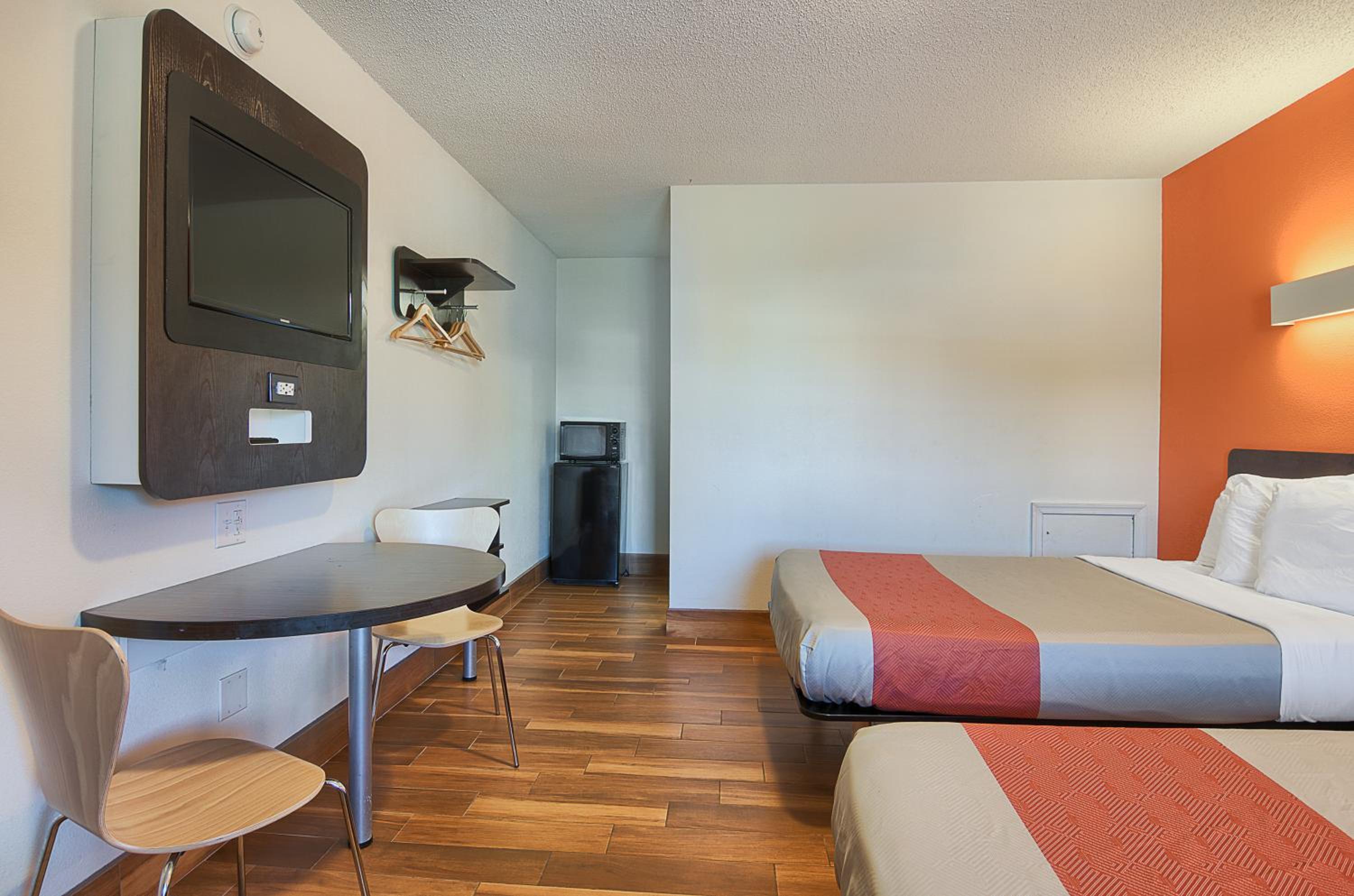 Motel 6-Harrisonburg, VA - South