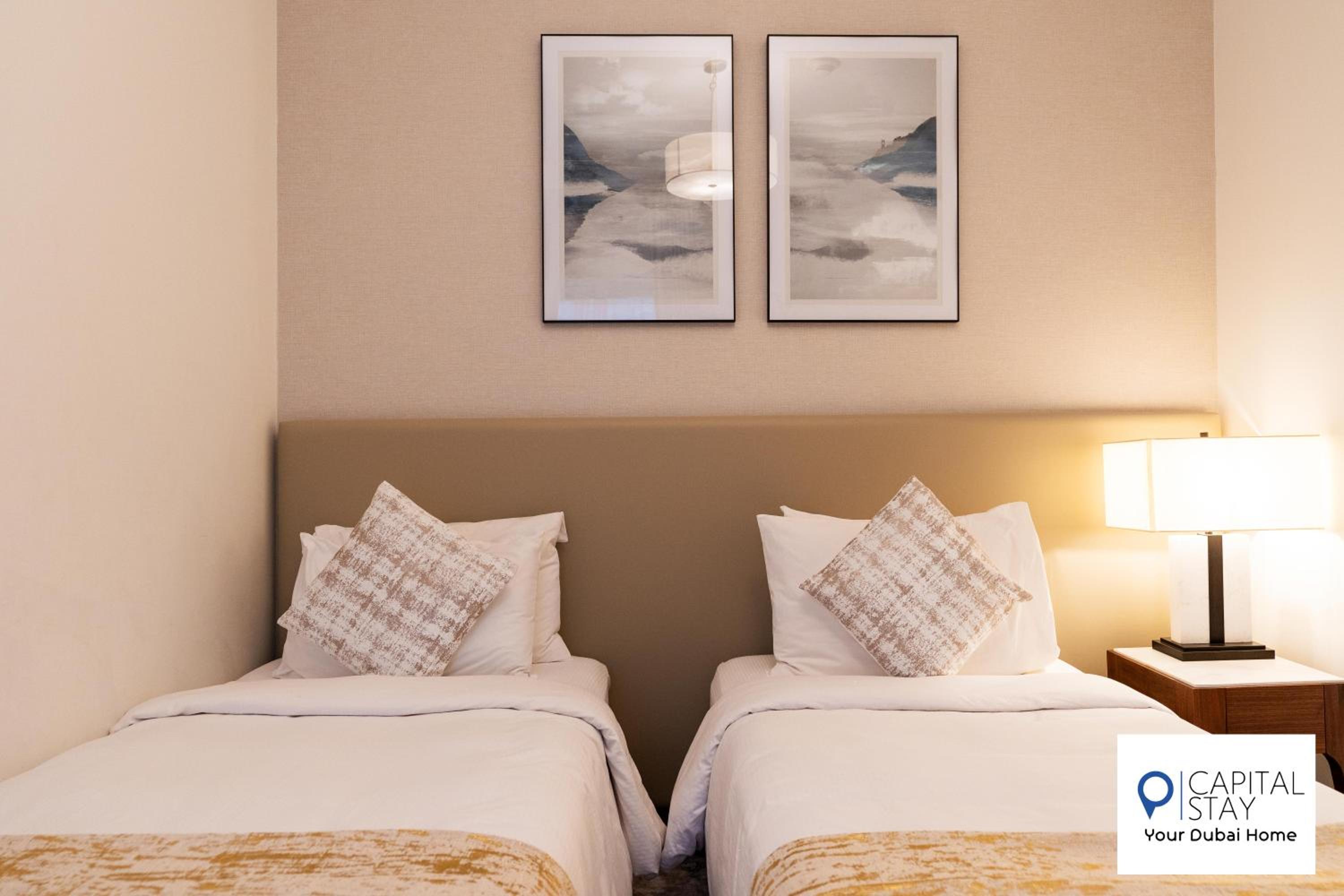 Capital Stay- Private Two Bed Apartment - The Address Beach Resort Residences Fujairah