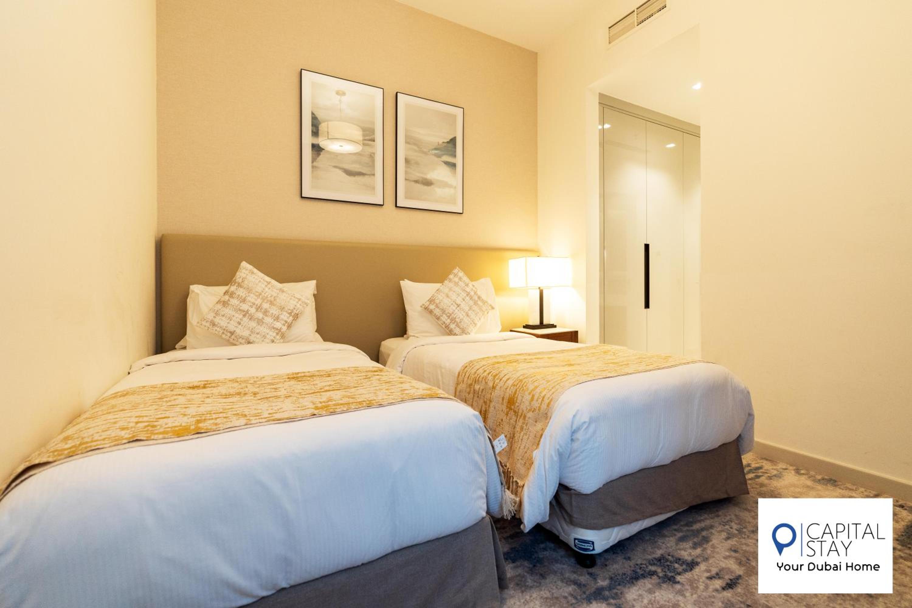 Capital Stay- Private Two Bed Apartment - The Address Beach Resort Residences Fujairah
