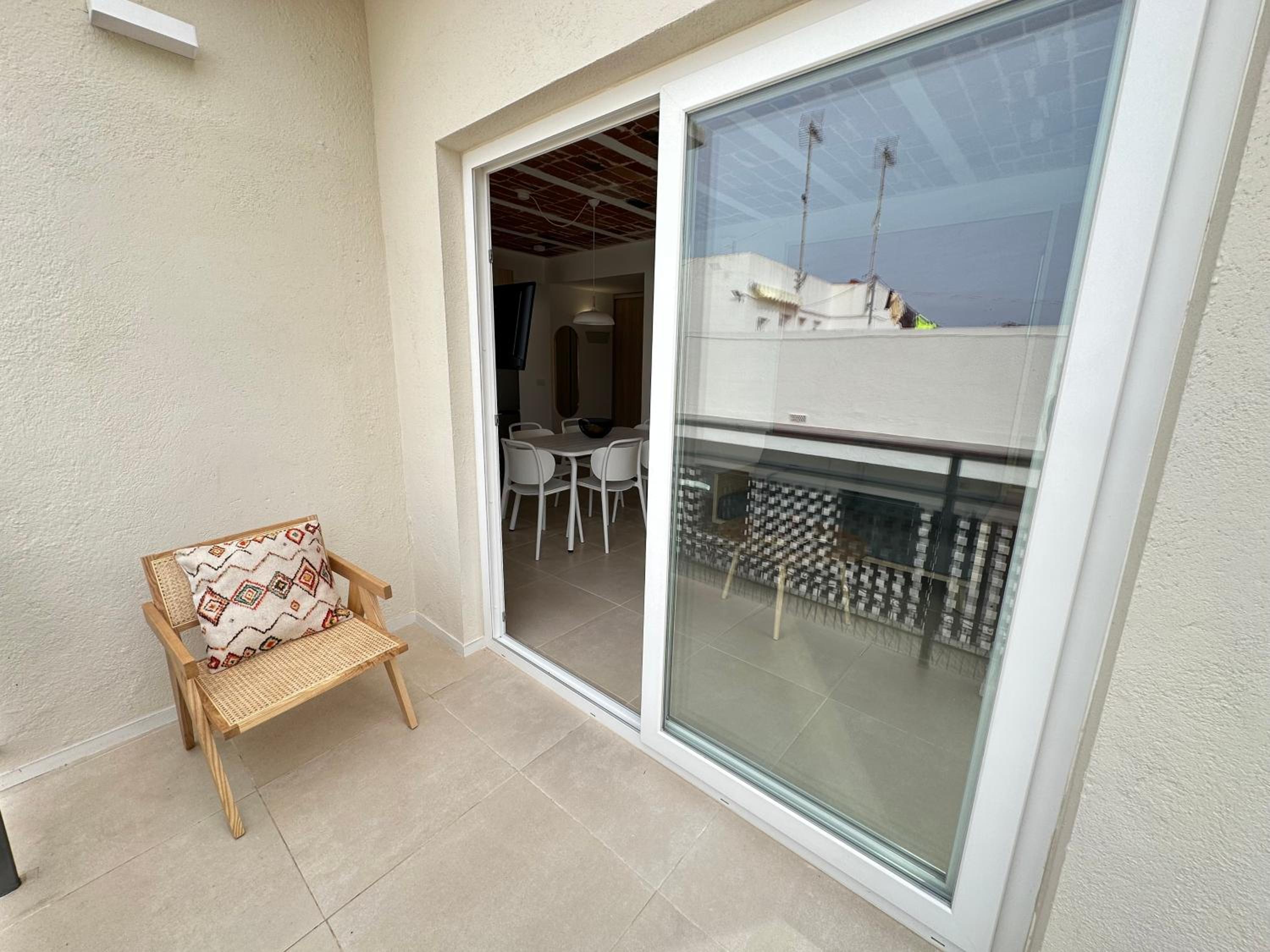 Agi Arago Apartments