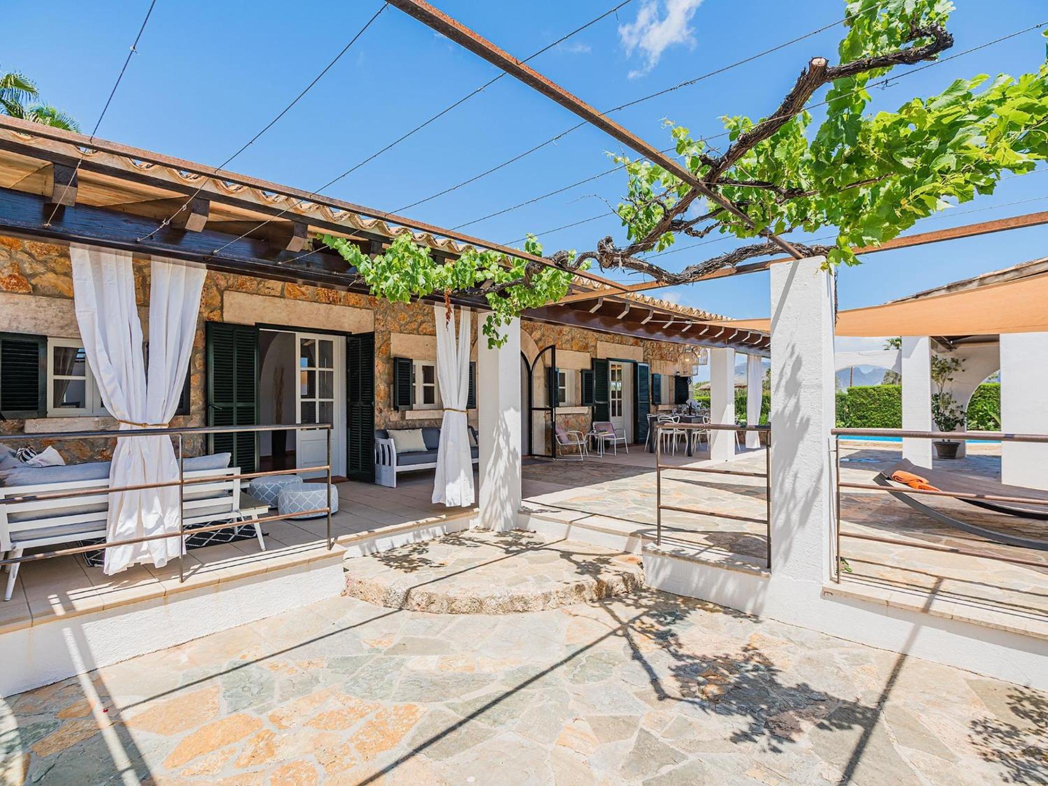 Villa Bayhouse by Sunvillas Mallorca