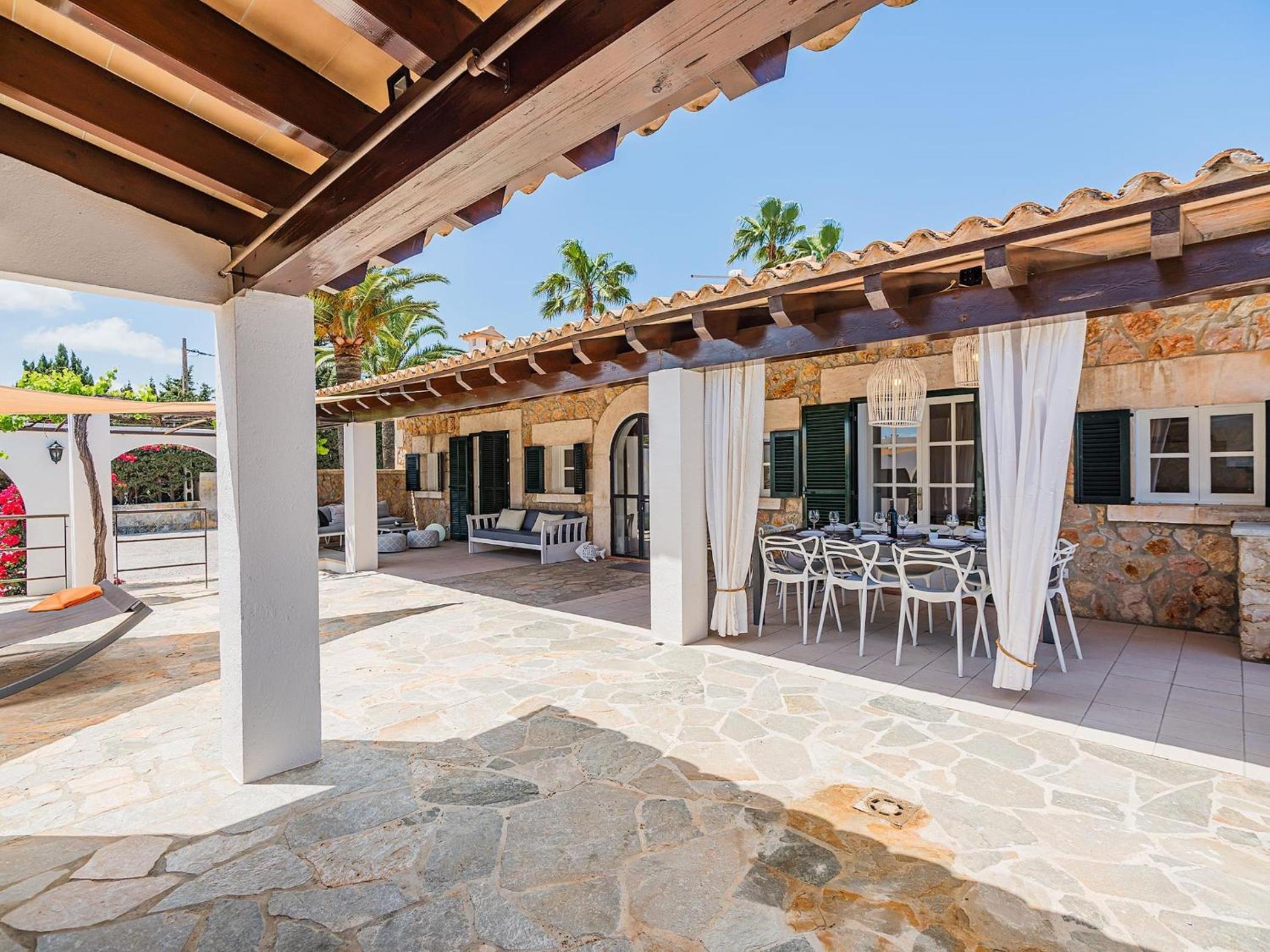 Villa Bayhouse by Sunvillas Mallorca