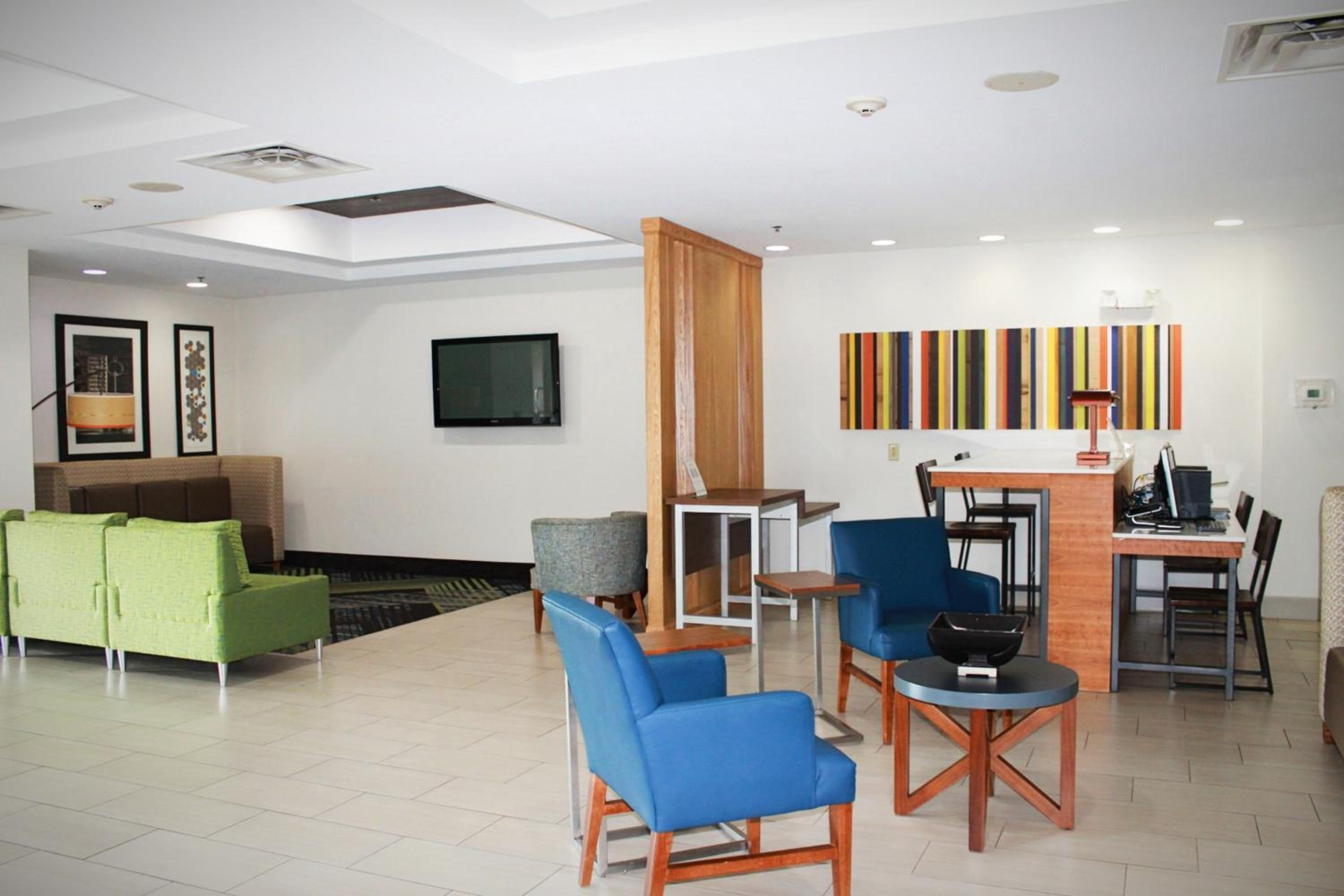 McComb Vacations - Holiday Inn Express McComb, an IHG Hotel - Property Image 4