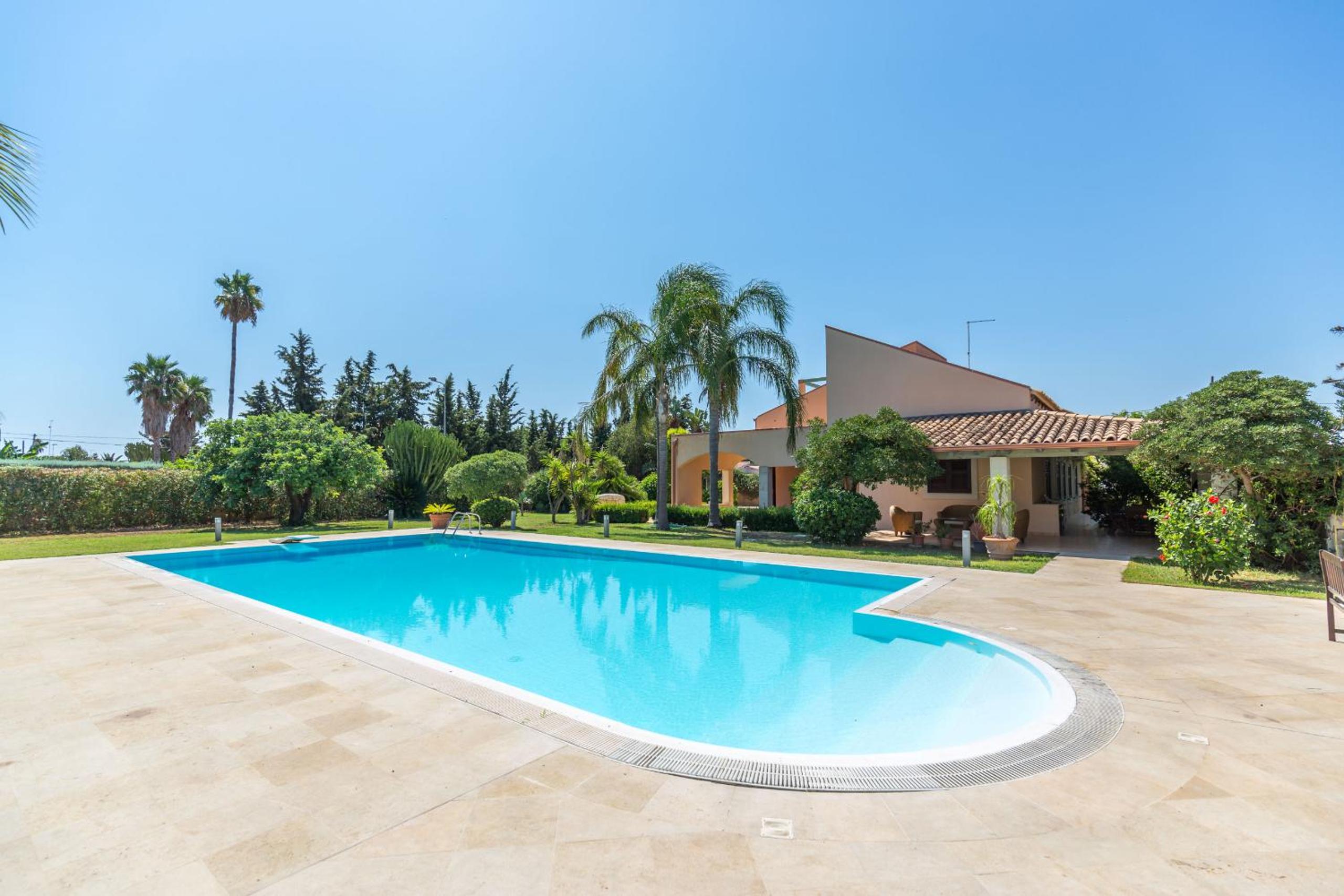 Villa Arenella con Piscina by Wonderful Italy