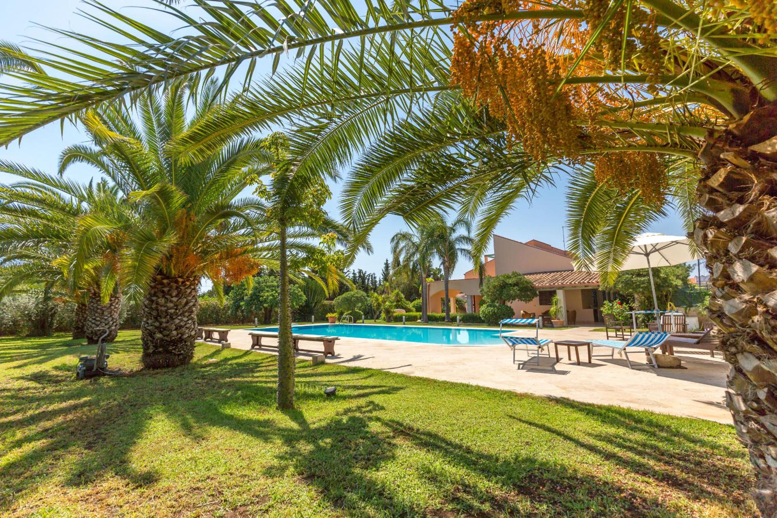 Villa Arenella con Piscina by Wonderful Italy