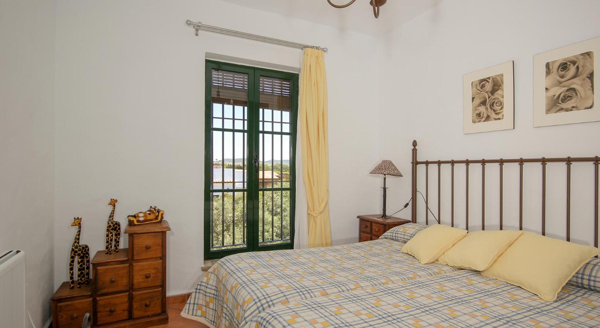 Arteflor Villa with beautiful garden at 200m from the beach view 4