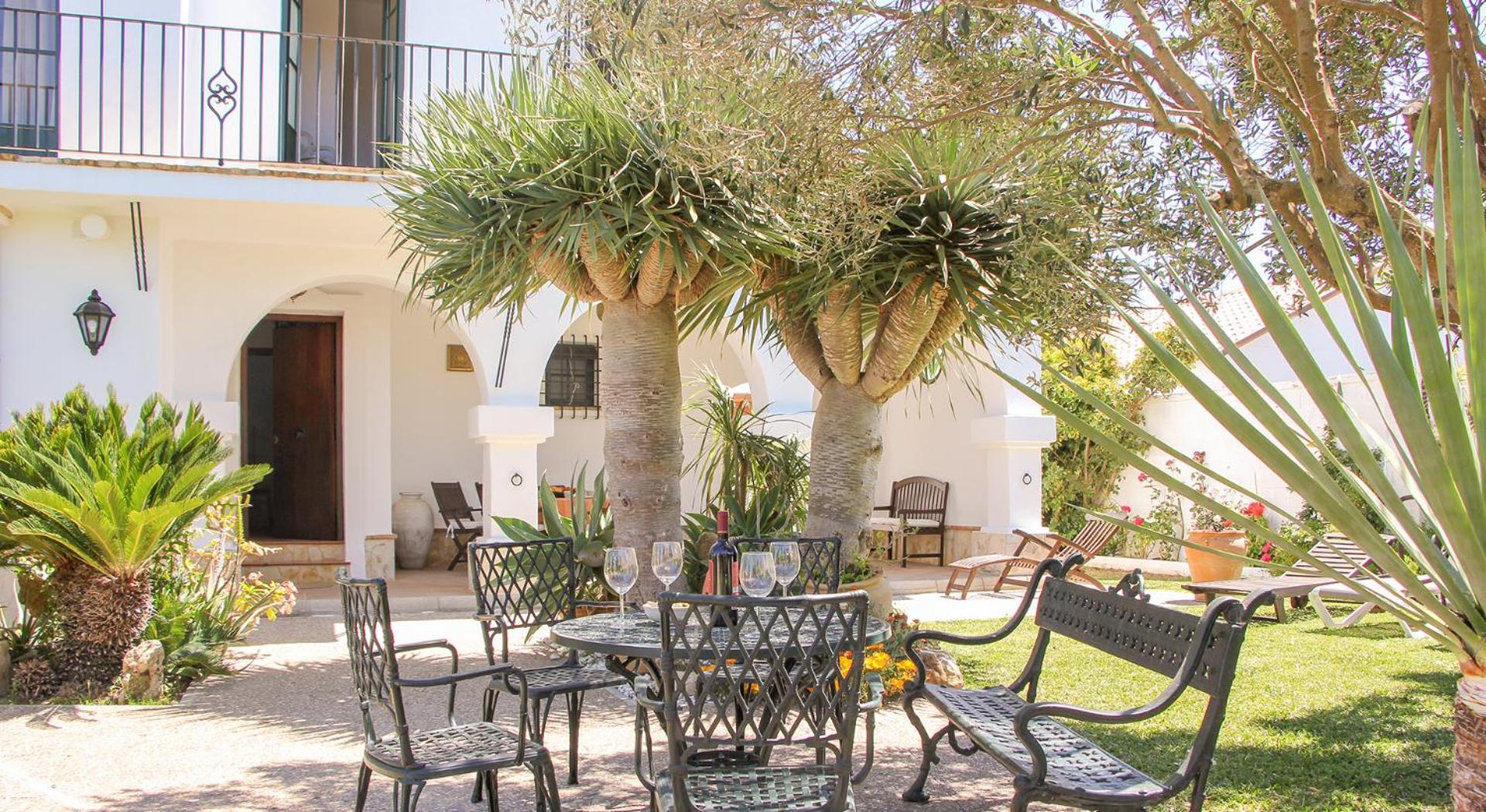 Arteflor Villa with beautiful garden at 200m from the beach view 2