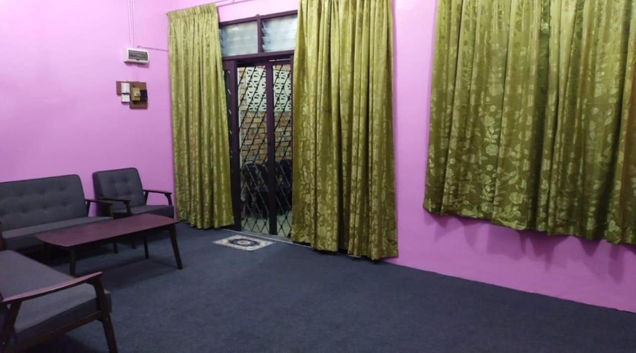 Sobey Laris Homestay WAKAF BHARU photo 4