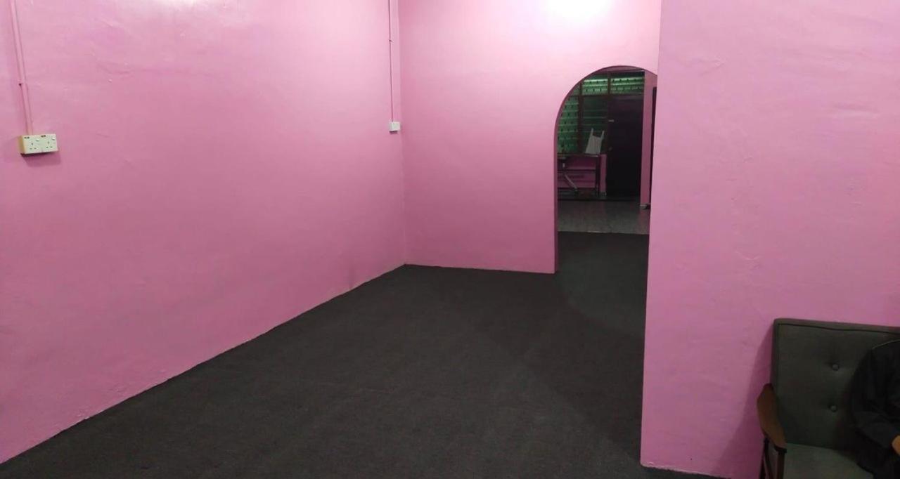 Sobey Laris Homestay WAKAF BHARU photo 6