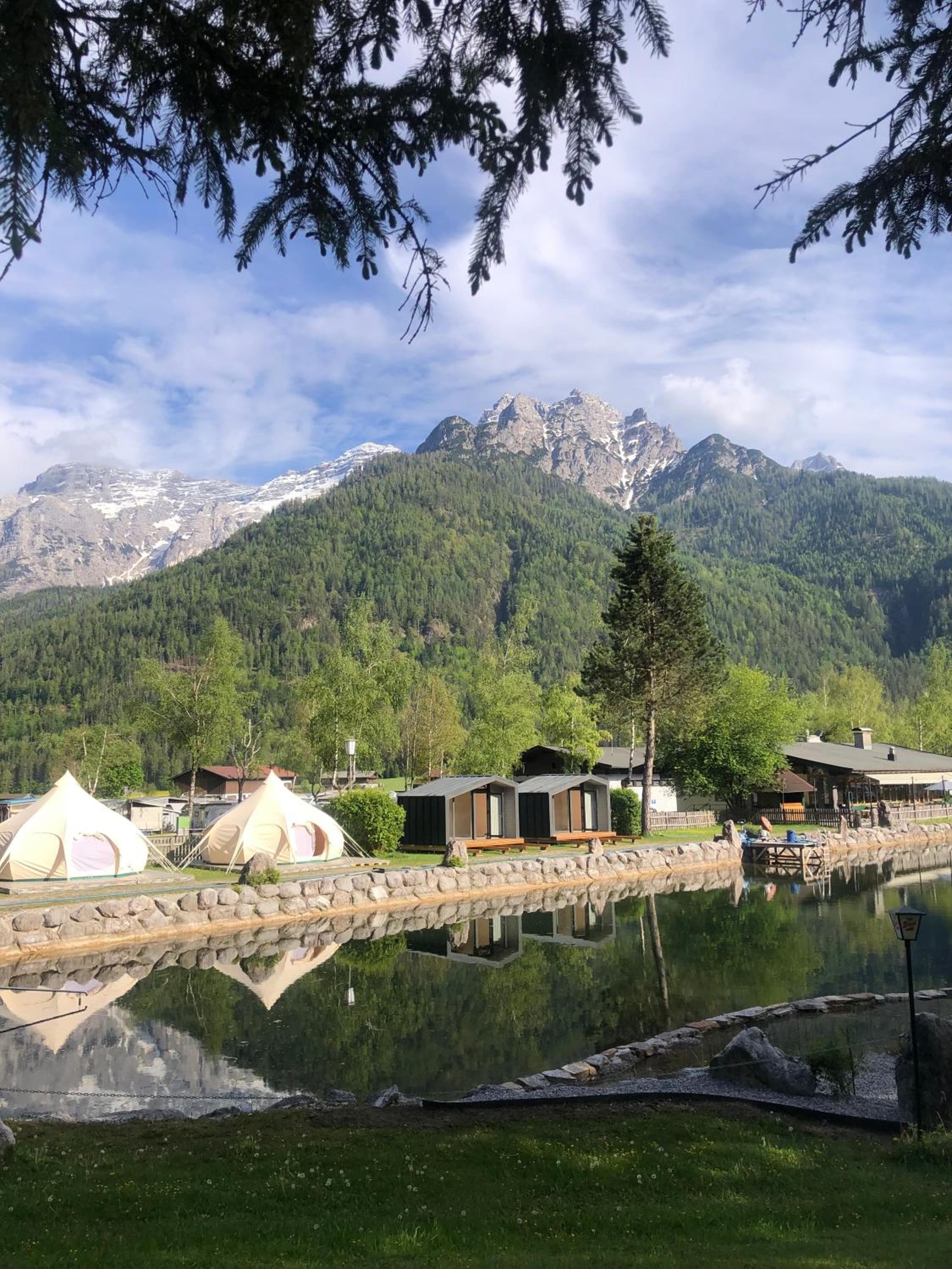 Camping & Ferienunterkünfte Steinplatte