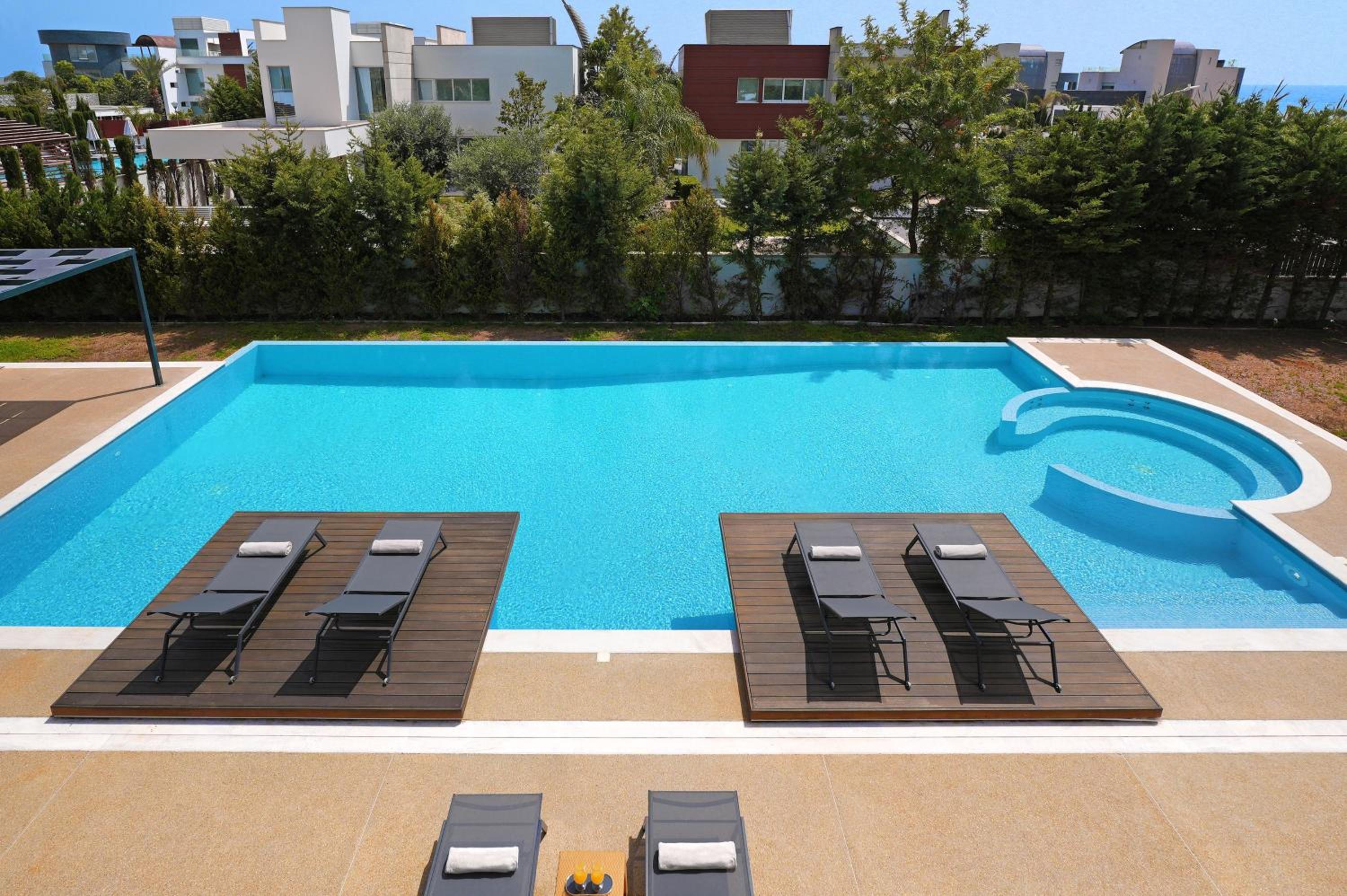 Royal Oasis Villa