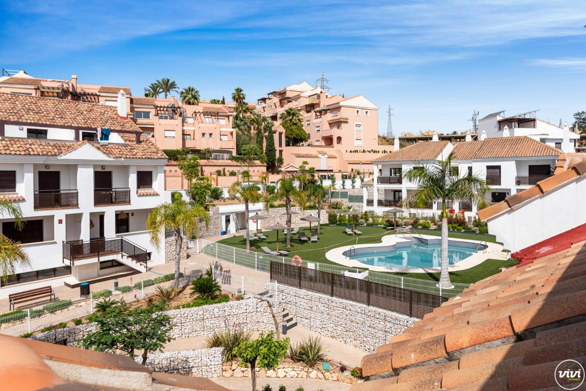 ViVi Homes - El Sembrador Pool, Terrace & Golf