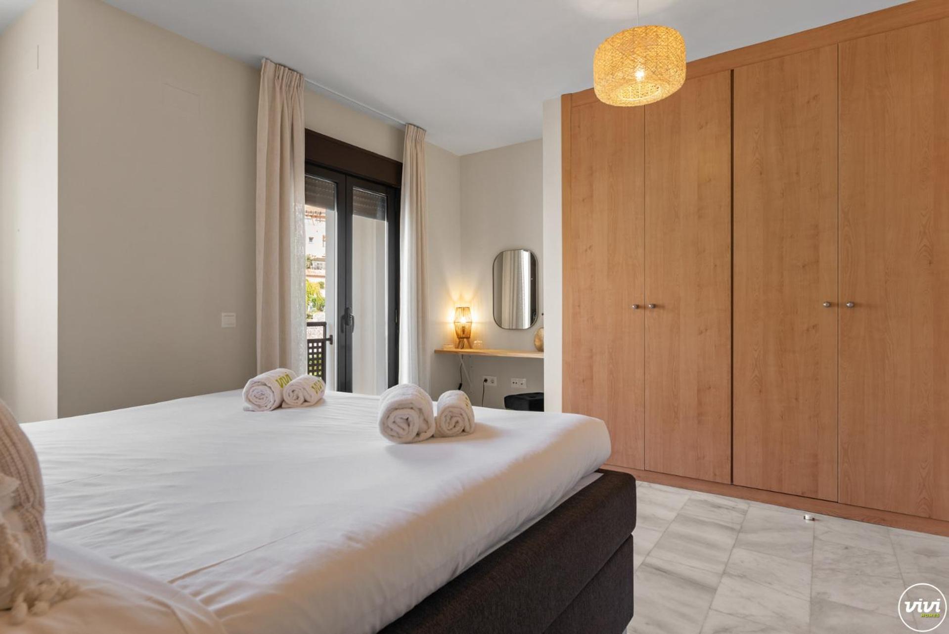 ViVi Homes - El Sembrador Pool, Terrace & Golf