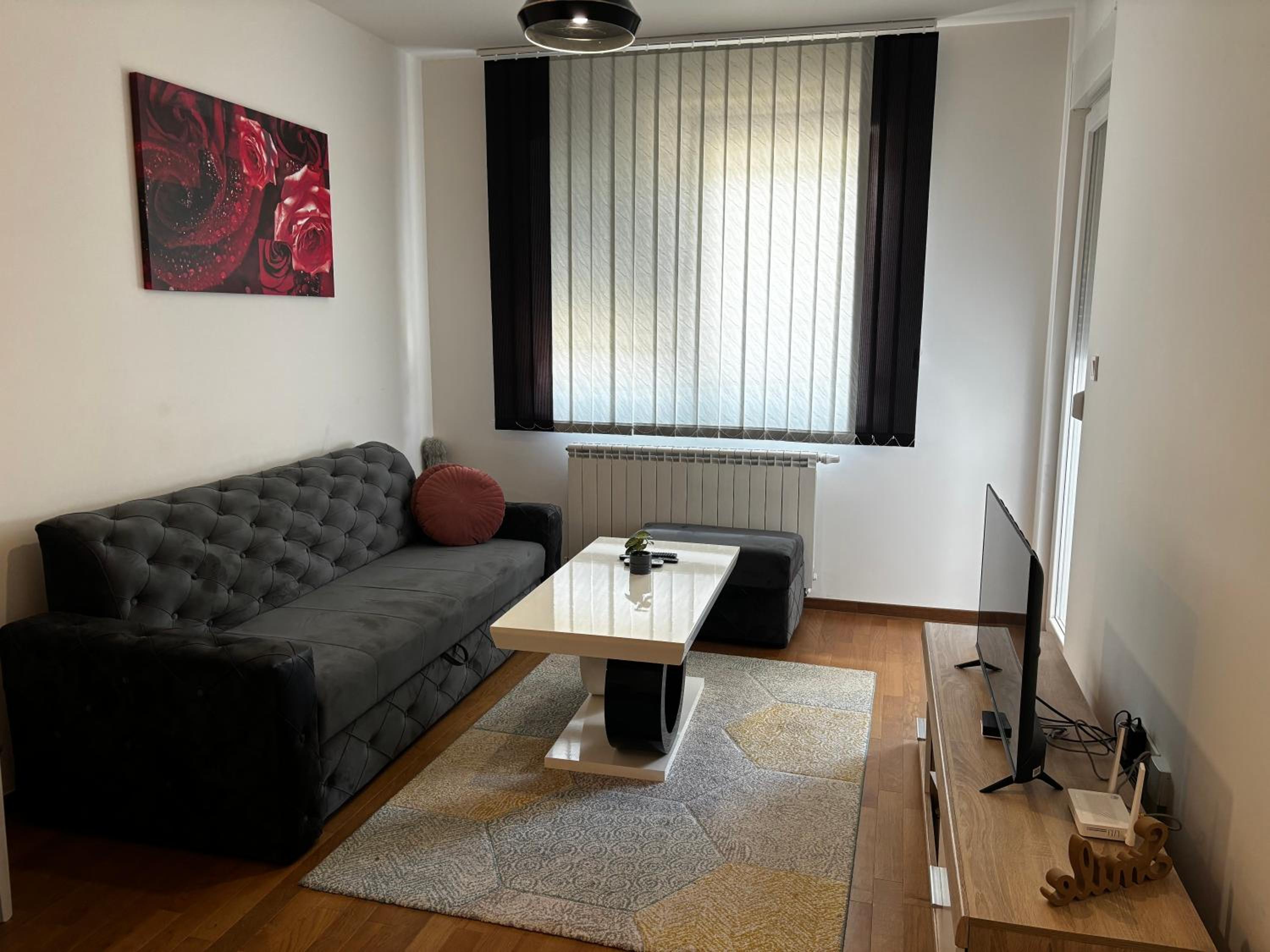 Apartman Ada
