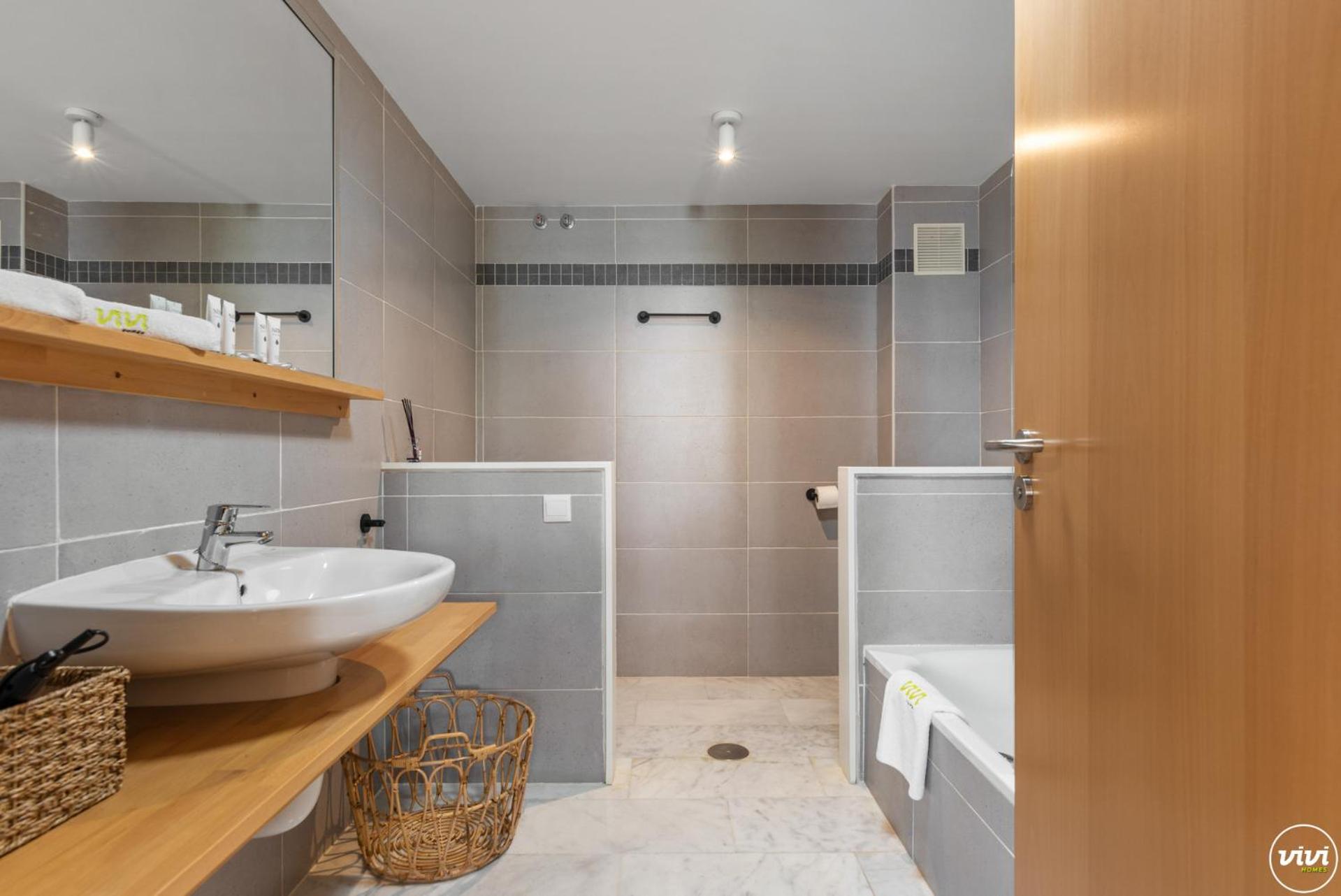 ViVi Homes - El Sembrador Pool, Terrace & Golf