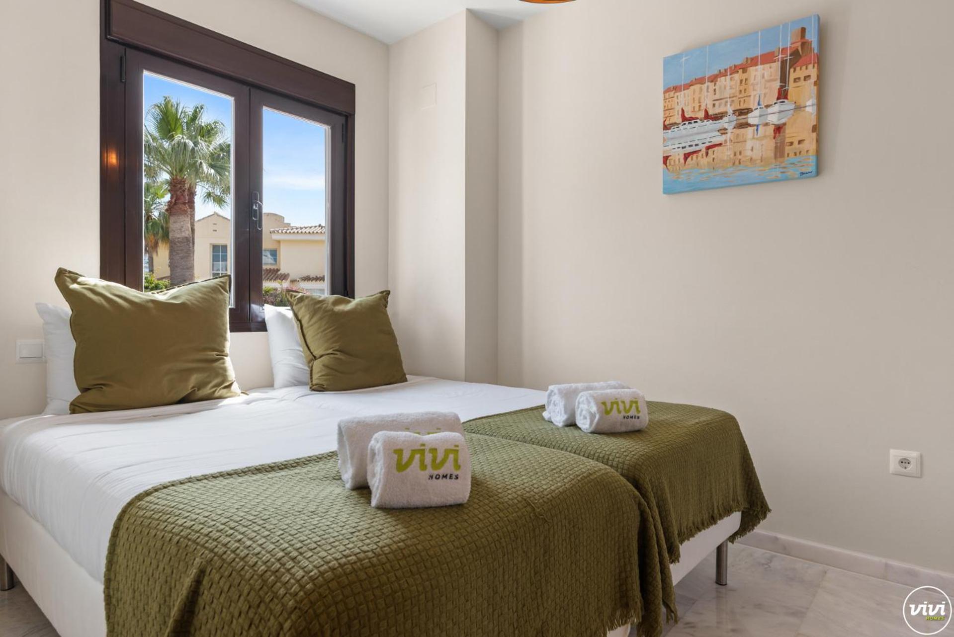 ViVi Homes - El Sembrador Pool, Terrace & Golf