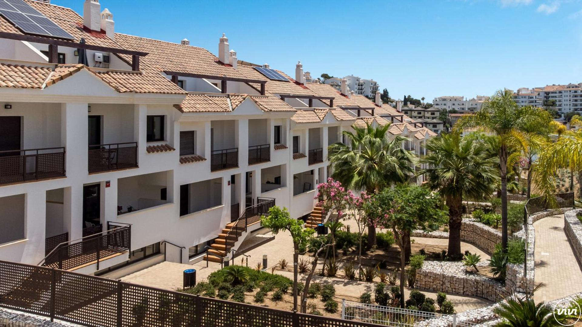 ViVi Homes - El Sembrador Pool, Terrace & Golf