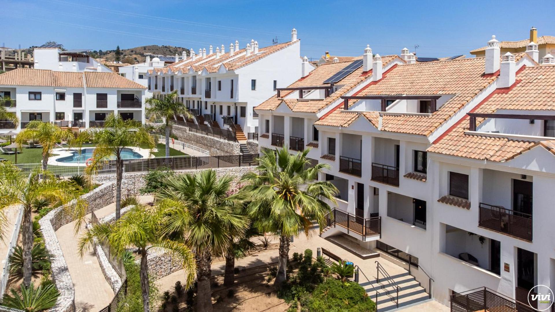ViVi Homes - El Sembrador Pool, Terrace & Golf