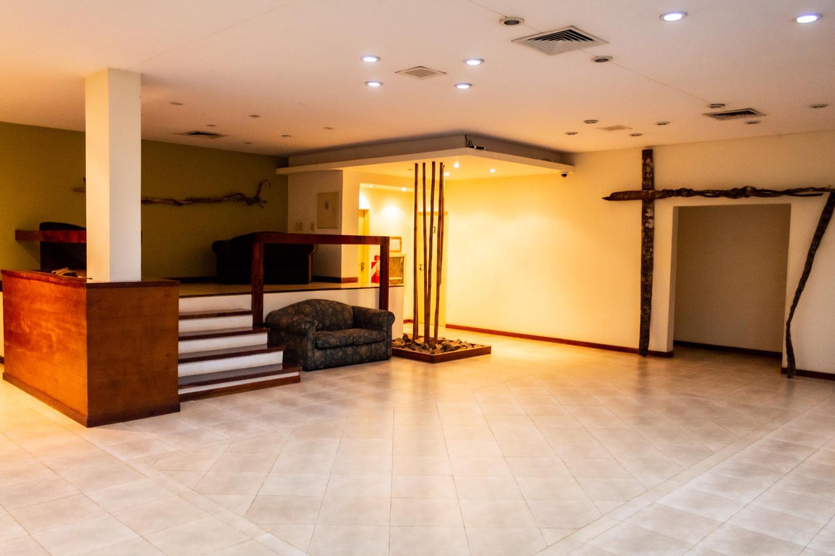 Hotel Raices Esturion