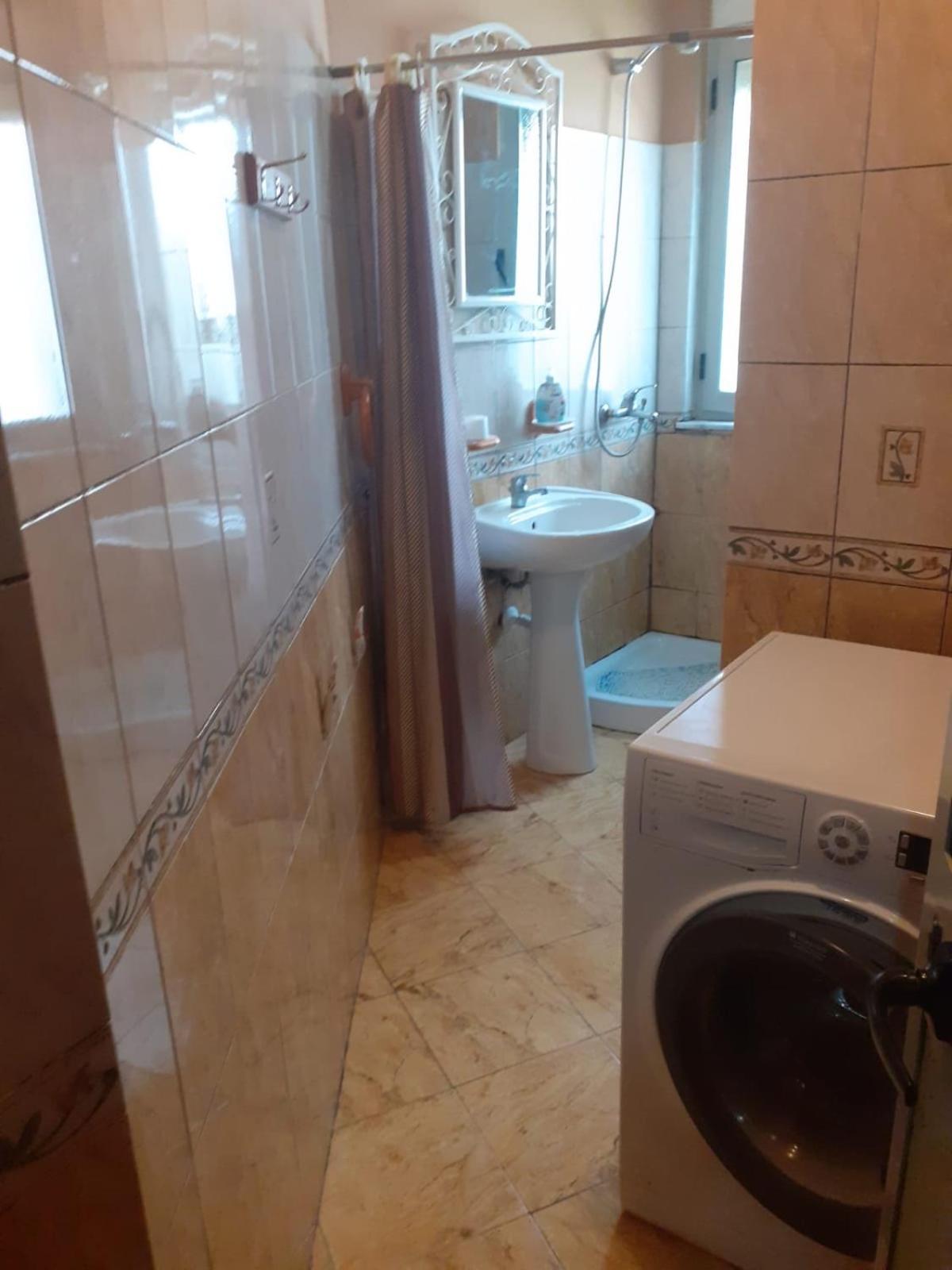 Seaside apartment in Shkembi Kavajes