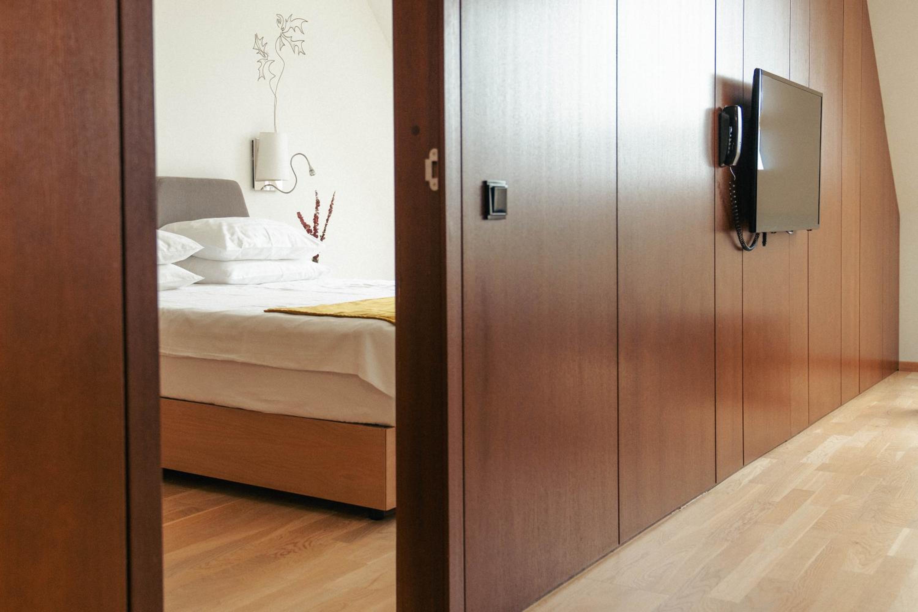 Mana Suites & Sea SPA