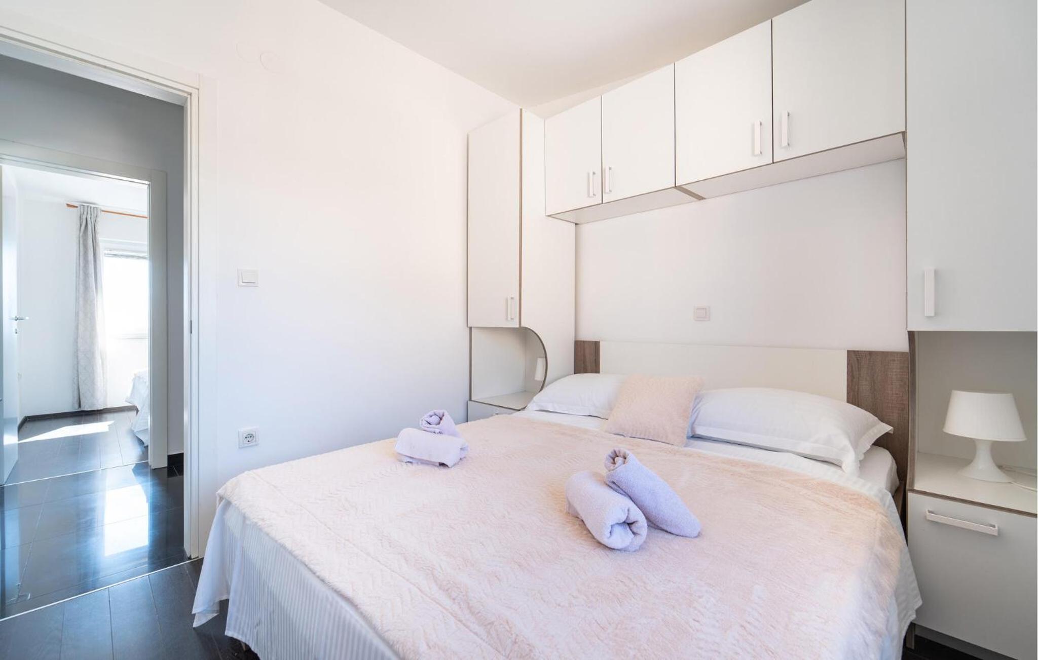 Gorgeous Apartment In Vrsi With Wifi view 5