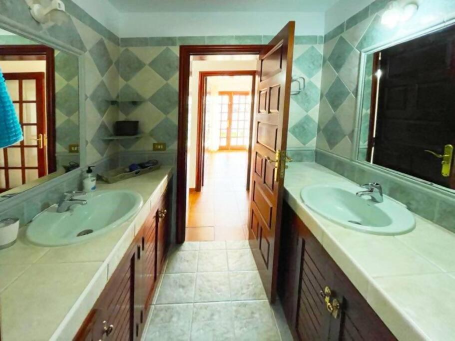 Villa in Fairways Village Golf del Sur