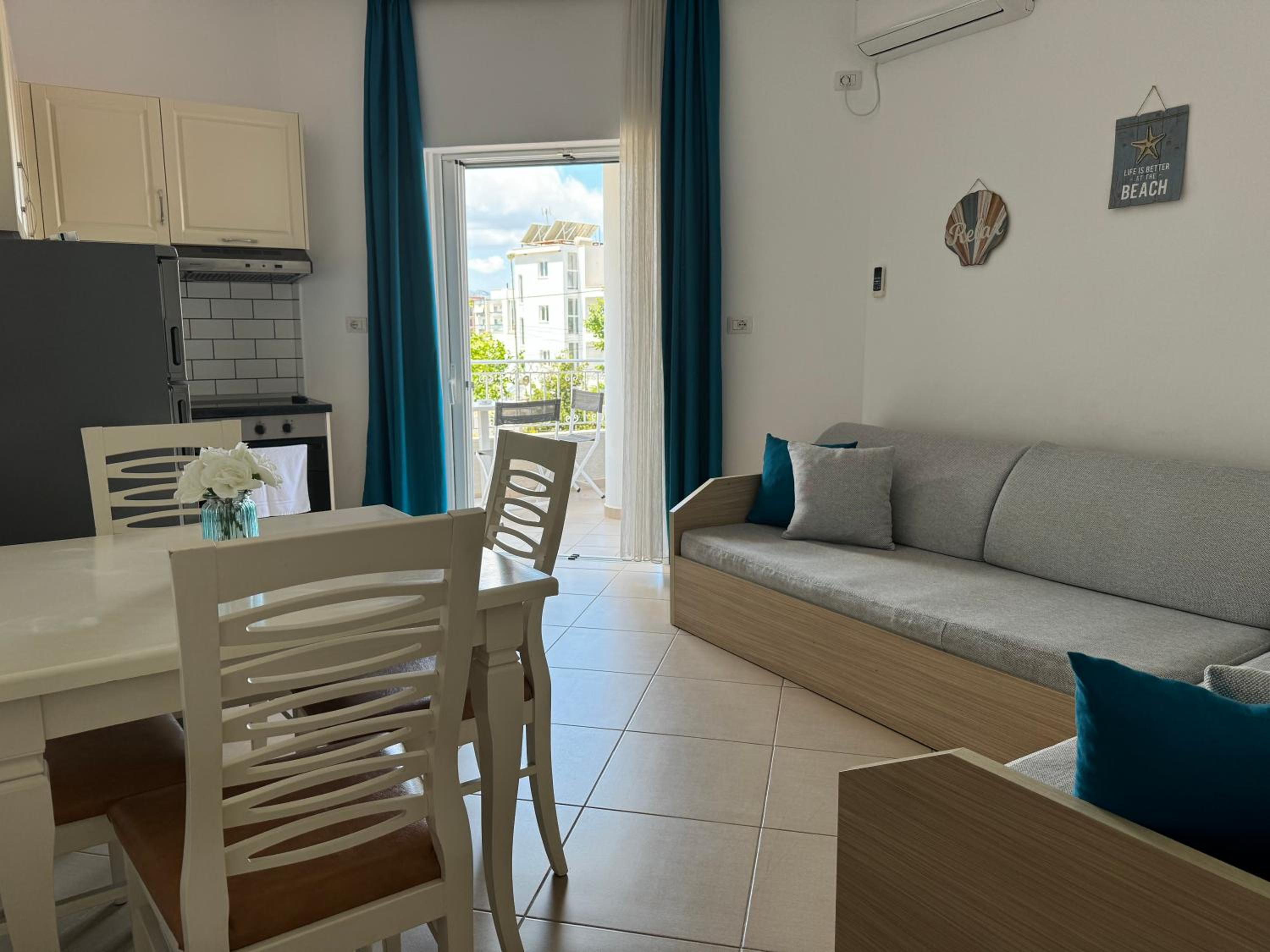 Villa August Ksamil