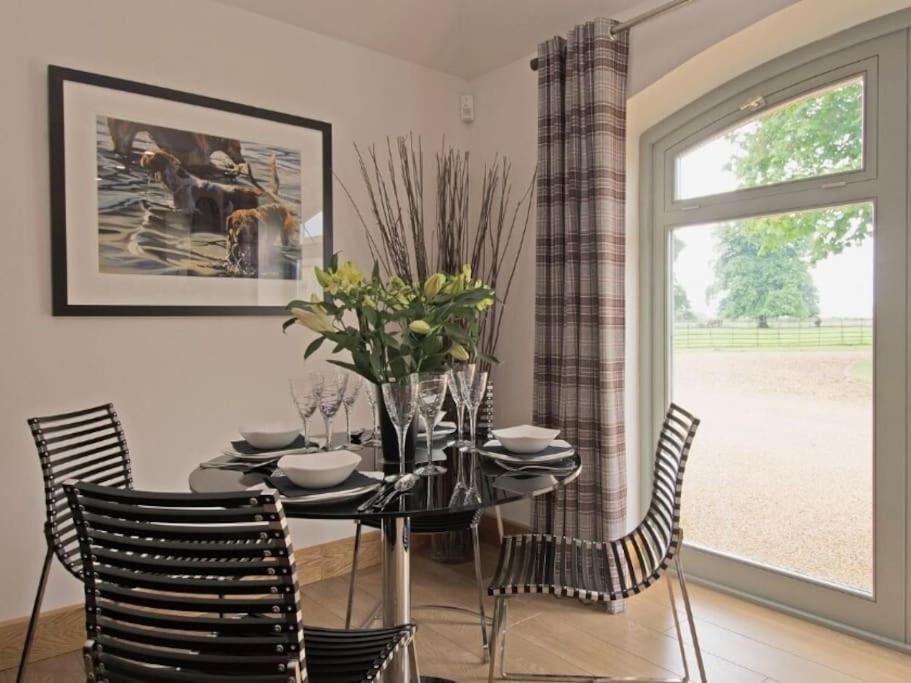 Discovery - Luxury Cosy Country Escape view 3
