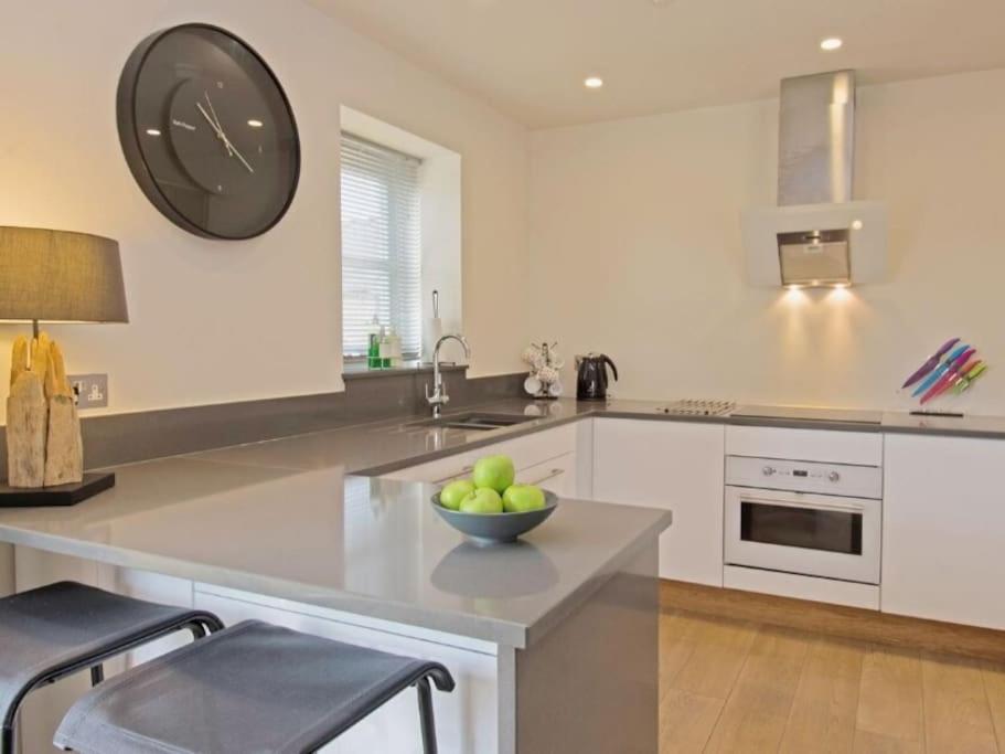 Discovery - Luxury Cosy Country Escape view 4