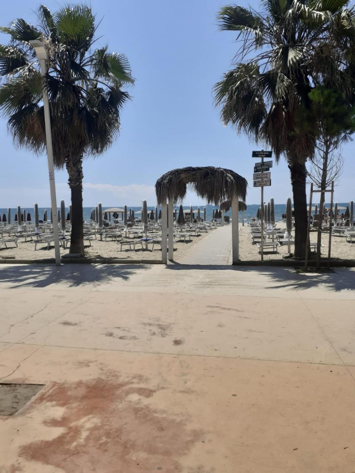 Seaside apartment in Shkembi Kavajes photo 5