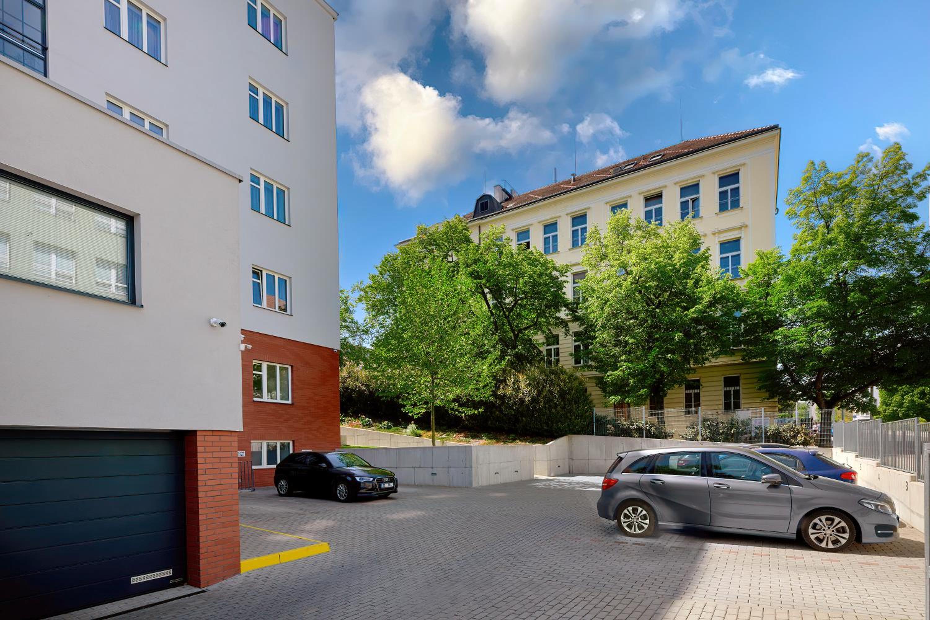 DownTown Suites Belohorska