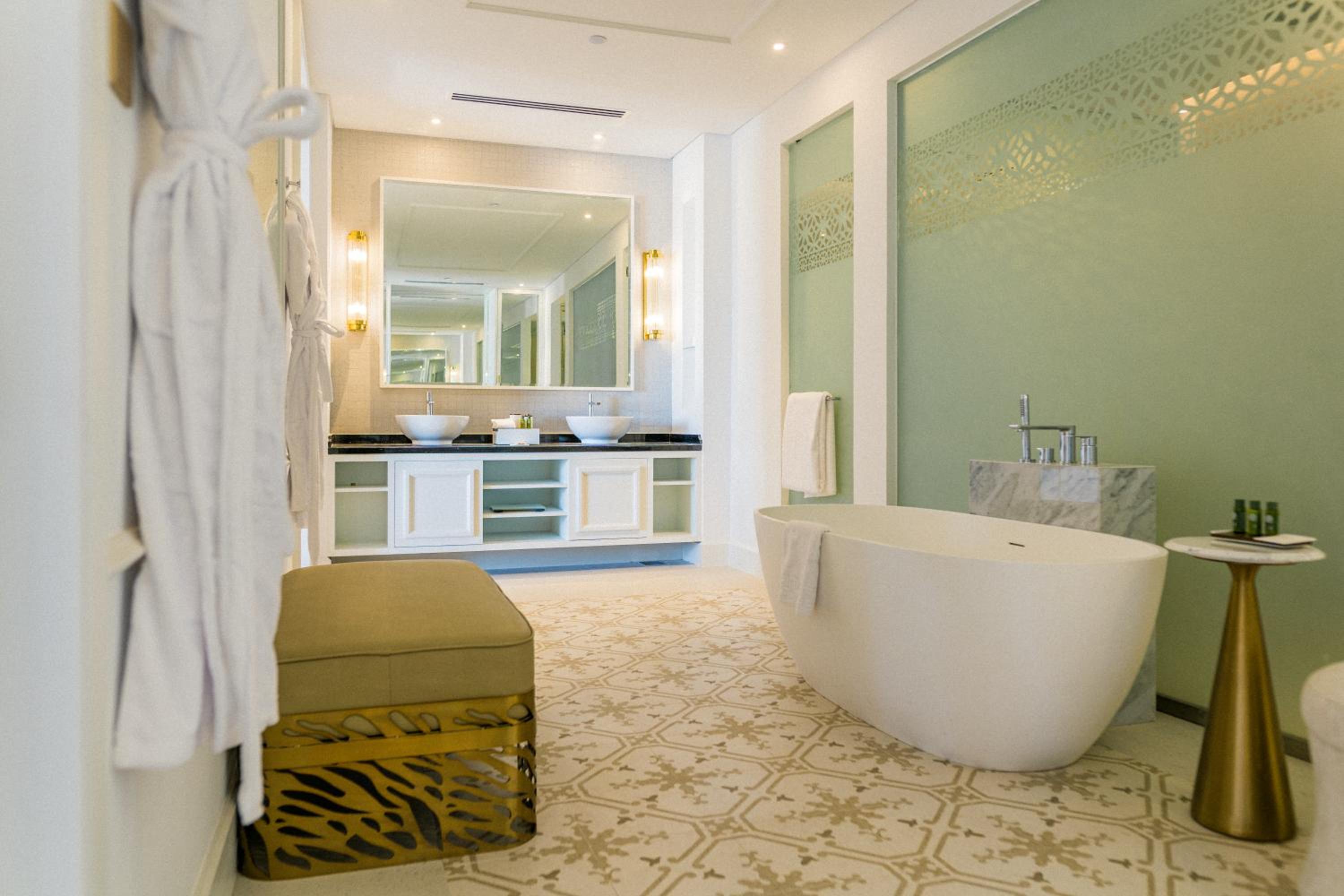 Royal Saray Resort