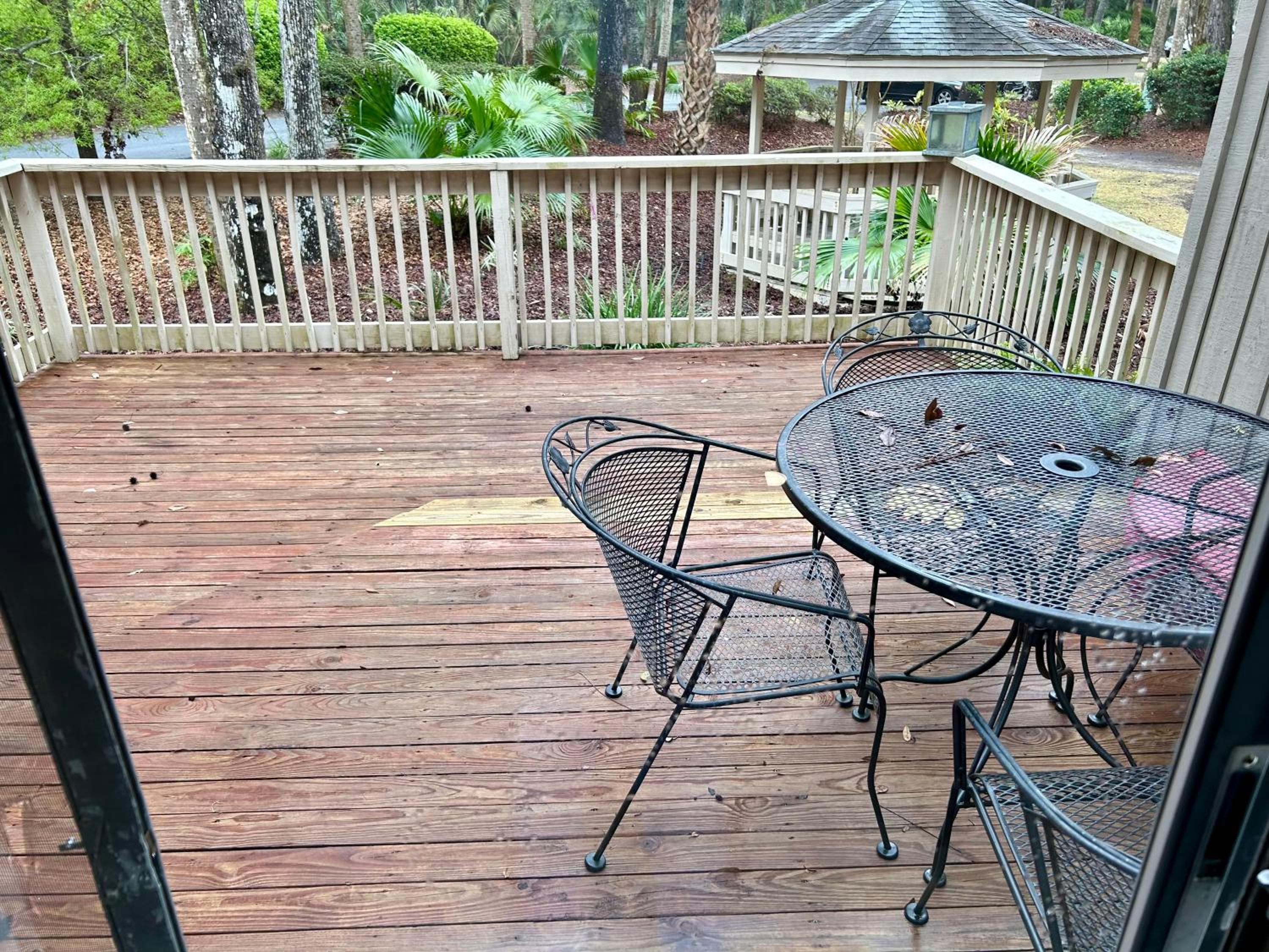 King Queen Twin and Sleeper Sofa Updated Bikes & Beach Gear included view 5