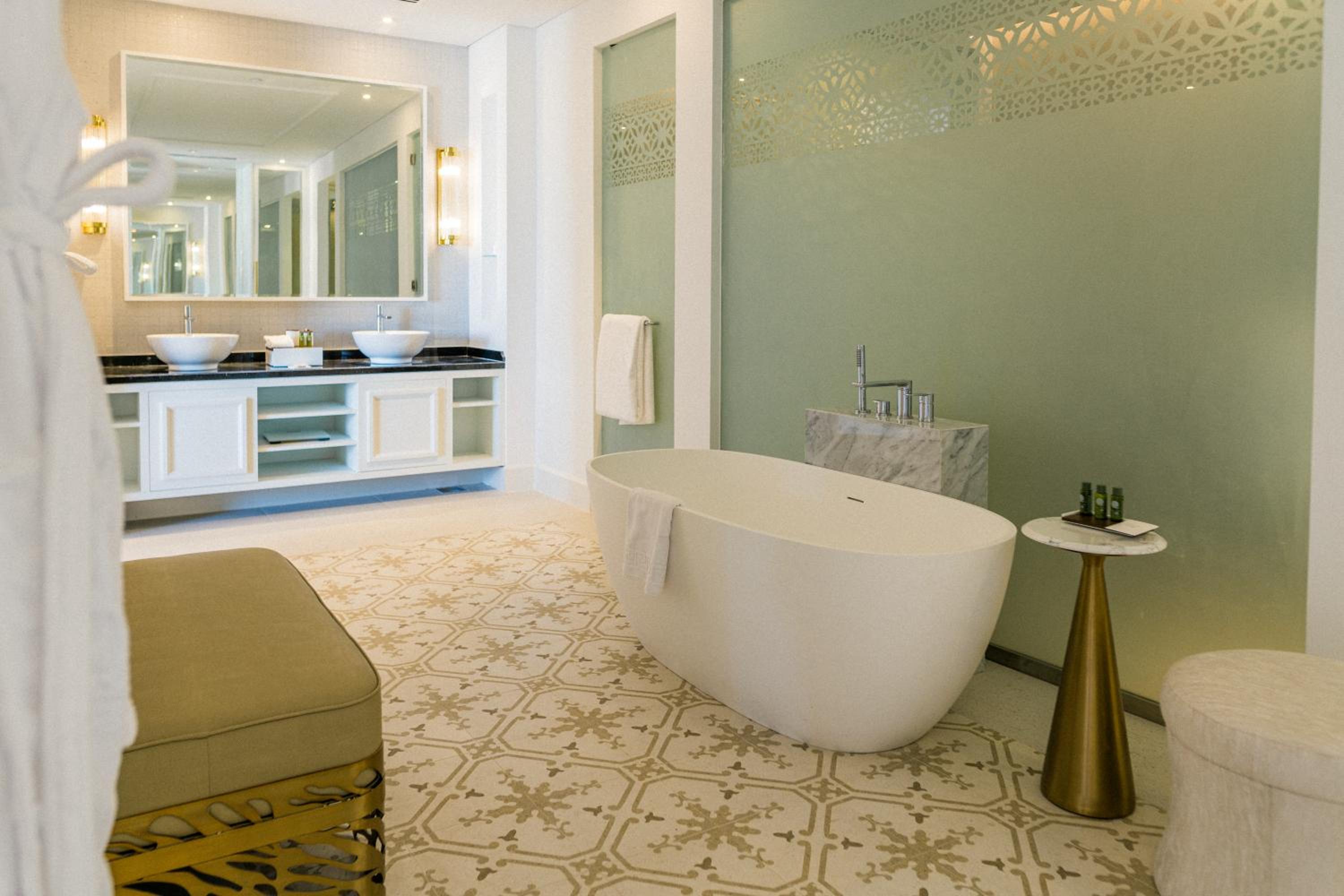Royal Saray Resort