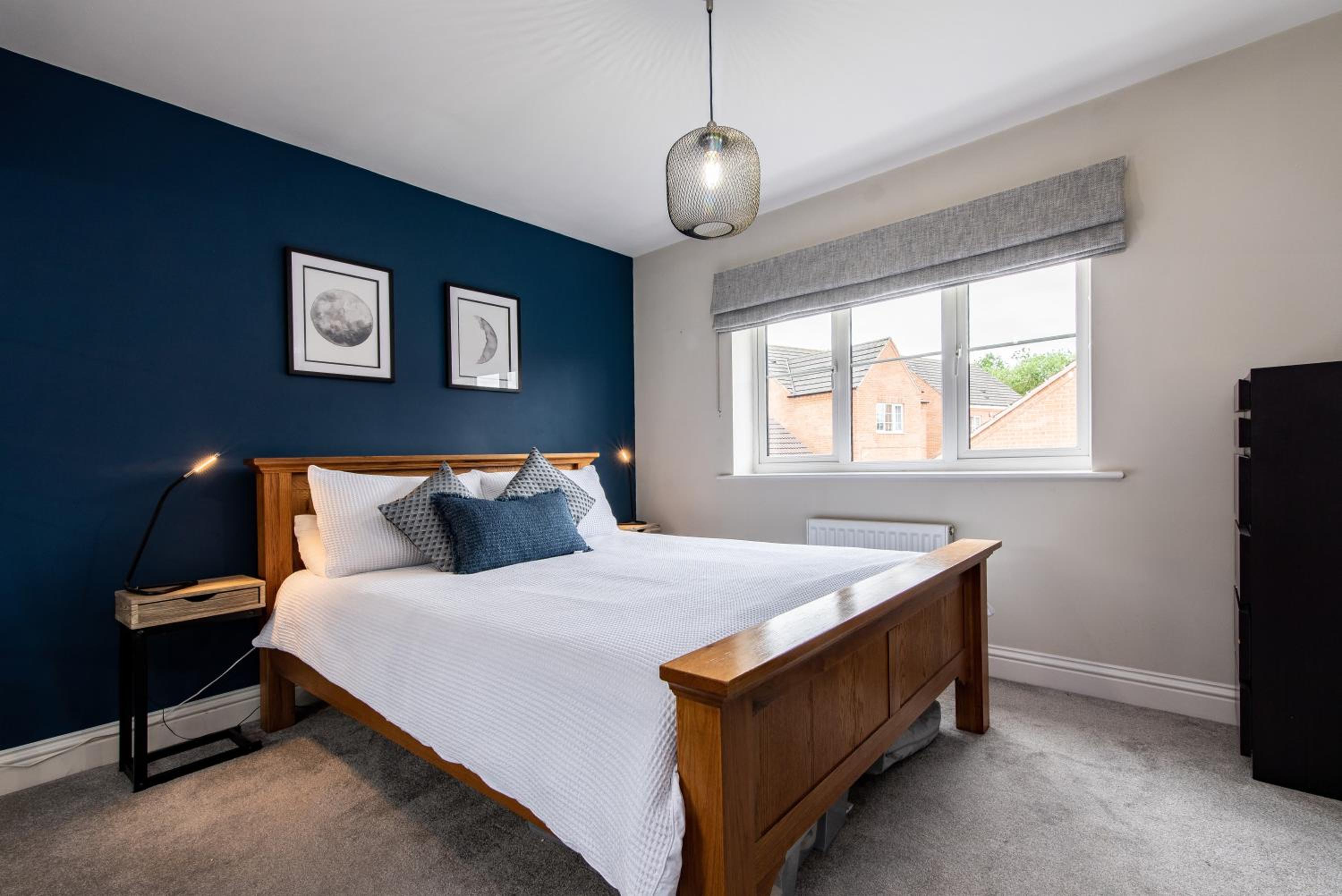 Charming Family Retreat - 3 Bed Home in Bingham view 5