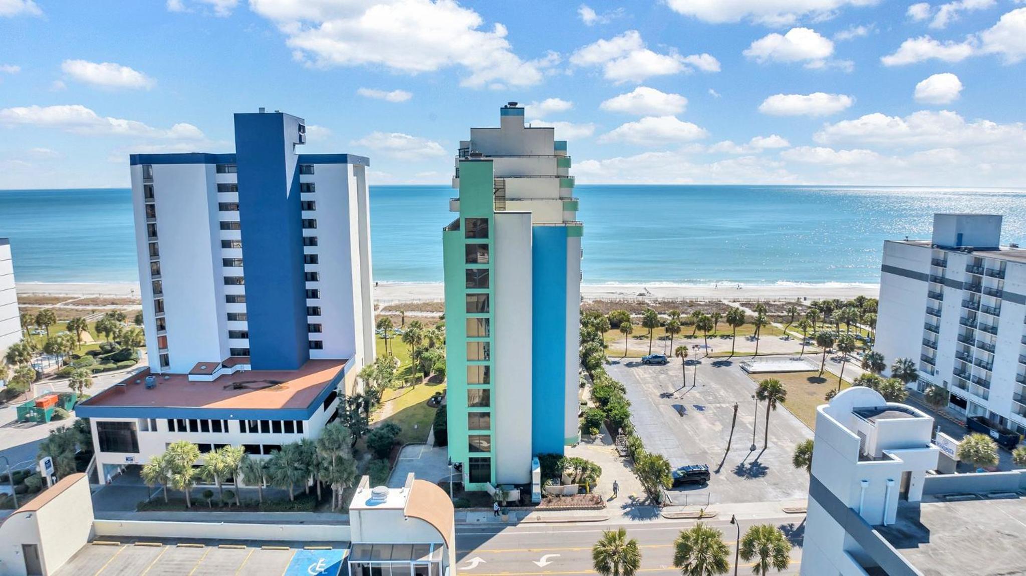 Remodeled Direct Ocean Front by Convention Center view 2