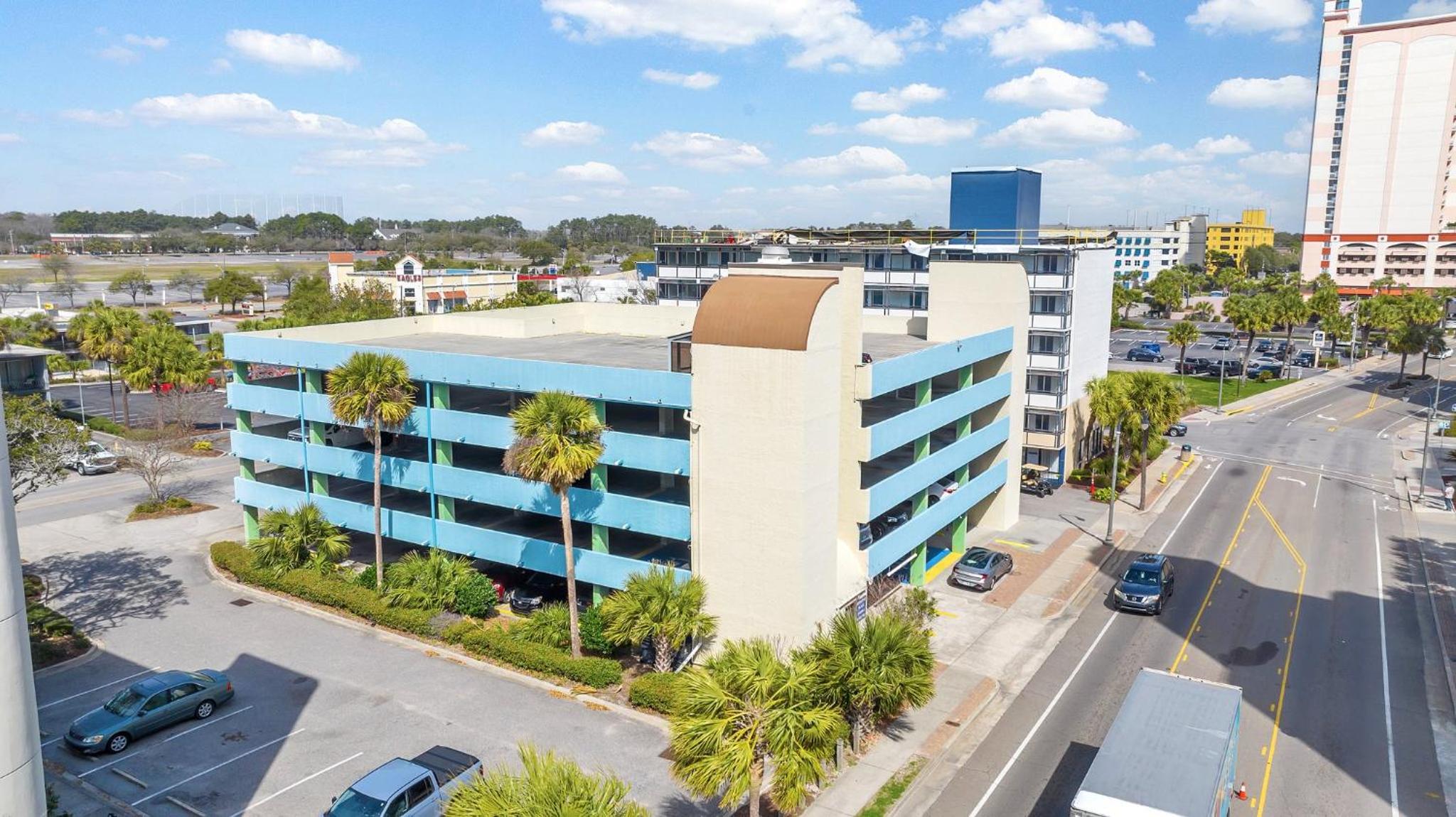 Remodeled Direct Ocean Front by Convention Center view 4