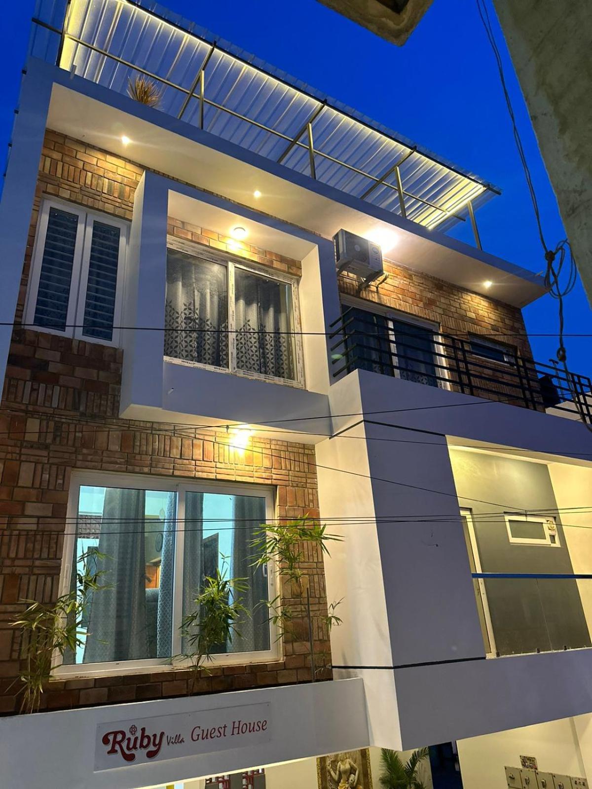 Ruby Villa
