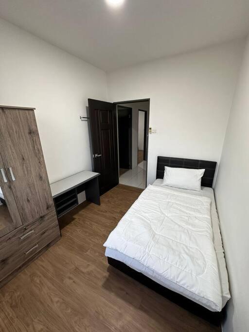Spacious Homestay in Kuching photo 8