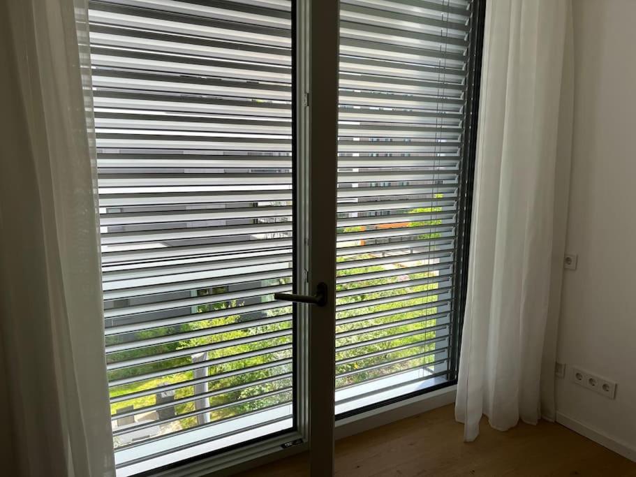 Schickes 2-Zi-Apartment am Neckarufer im BUGA-Park