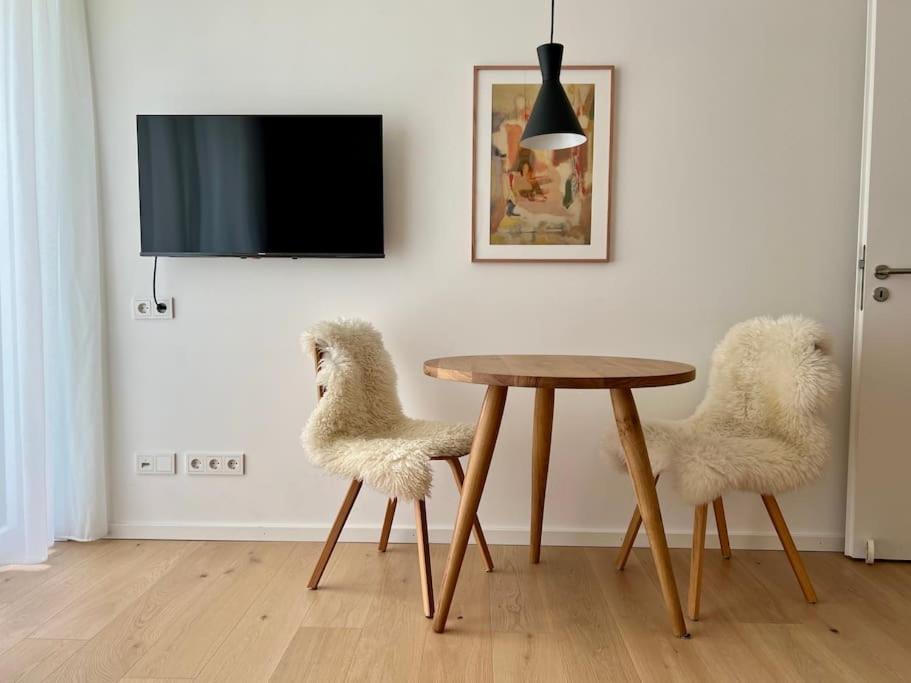 Schickes 2-Zi-Apartment am Neckarufer im BUGA-Park