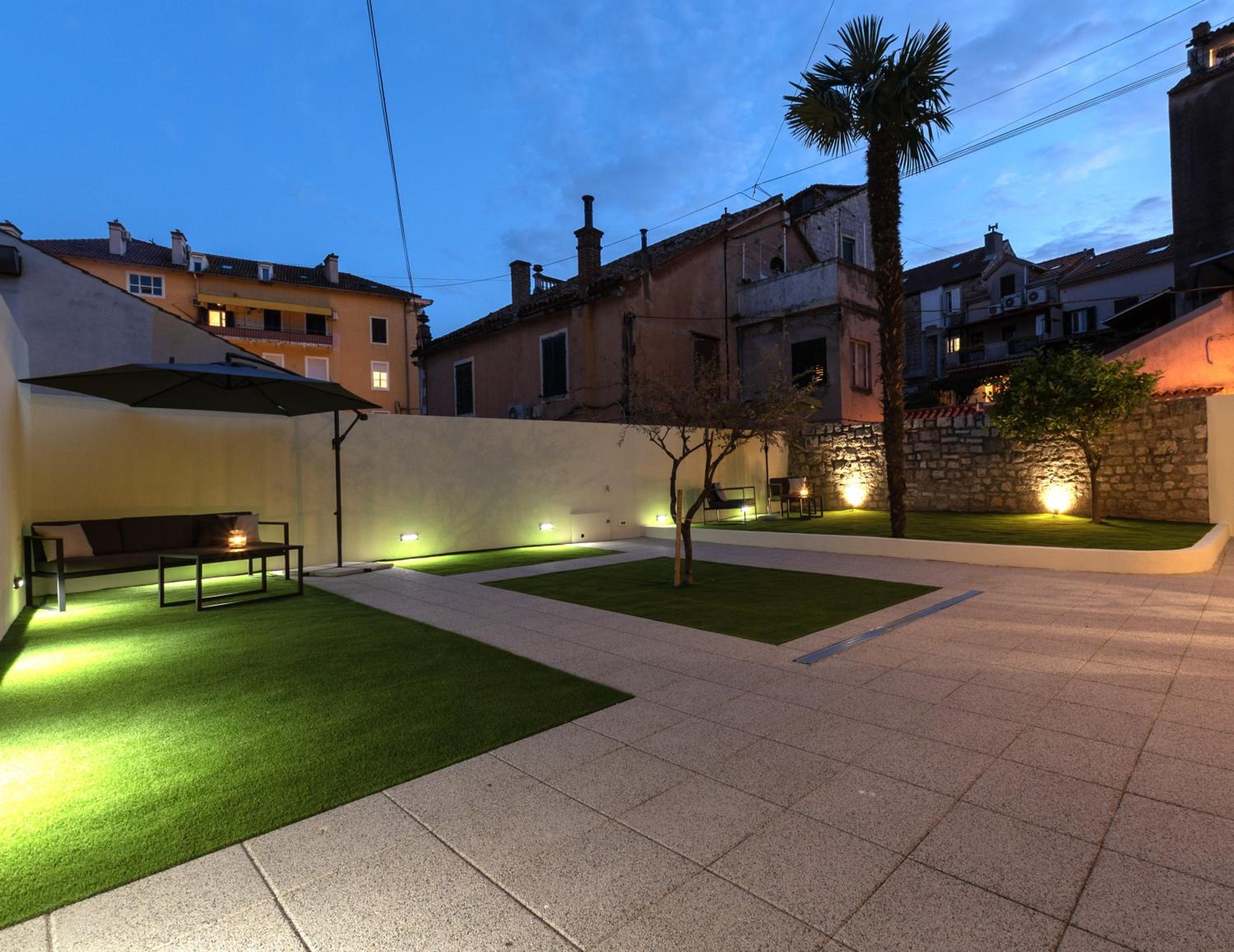Teuta Garden Luxury Room view 2